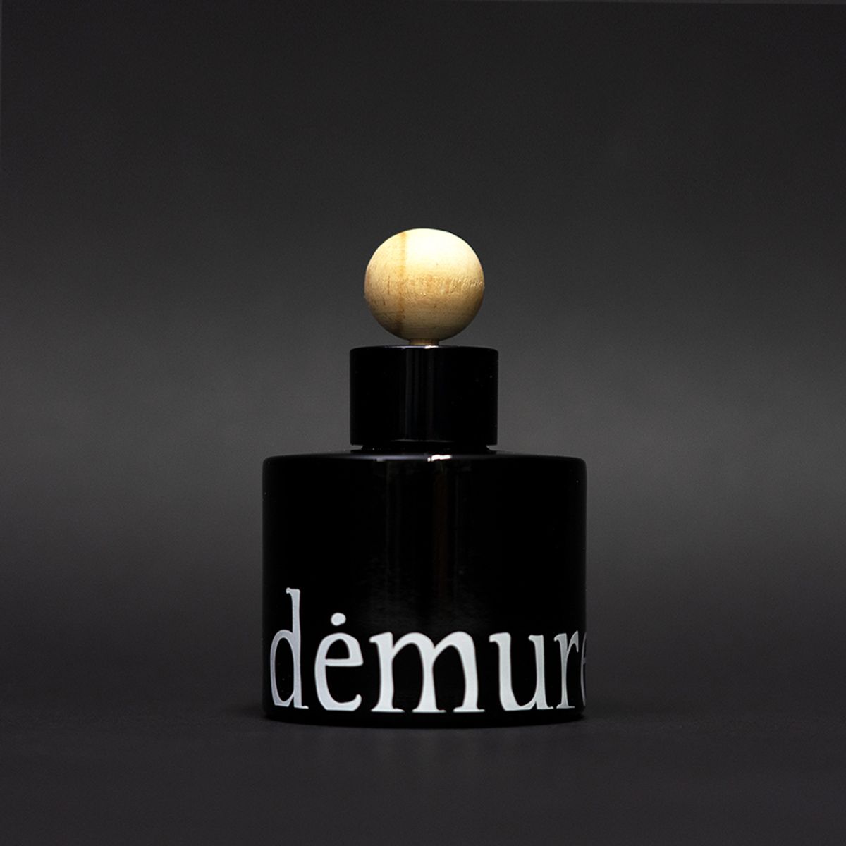 디뮤어(DEMURE) 차량용 방향제 더블랙 디퓨저 100ml