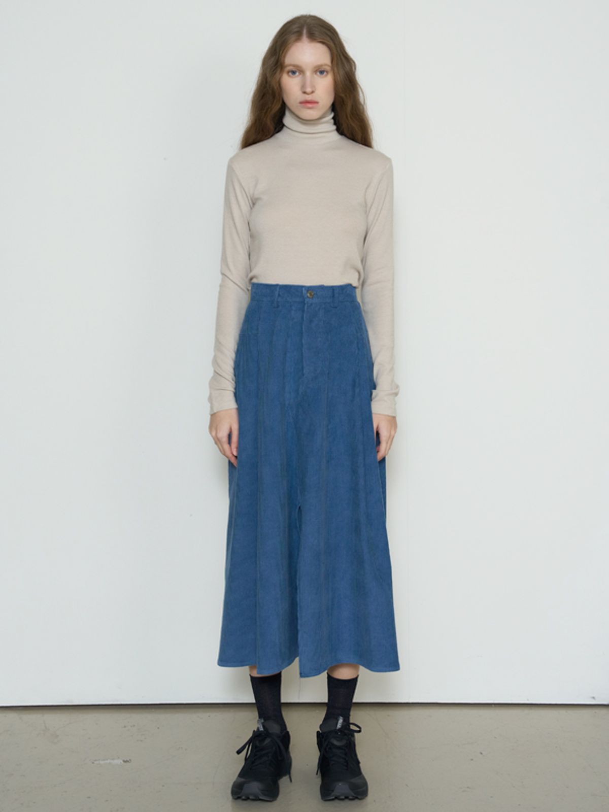 네벨에브리웨어(NEBELEVERYWEAR) WOOL TURLE NECK TOP (4 COLOR)