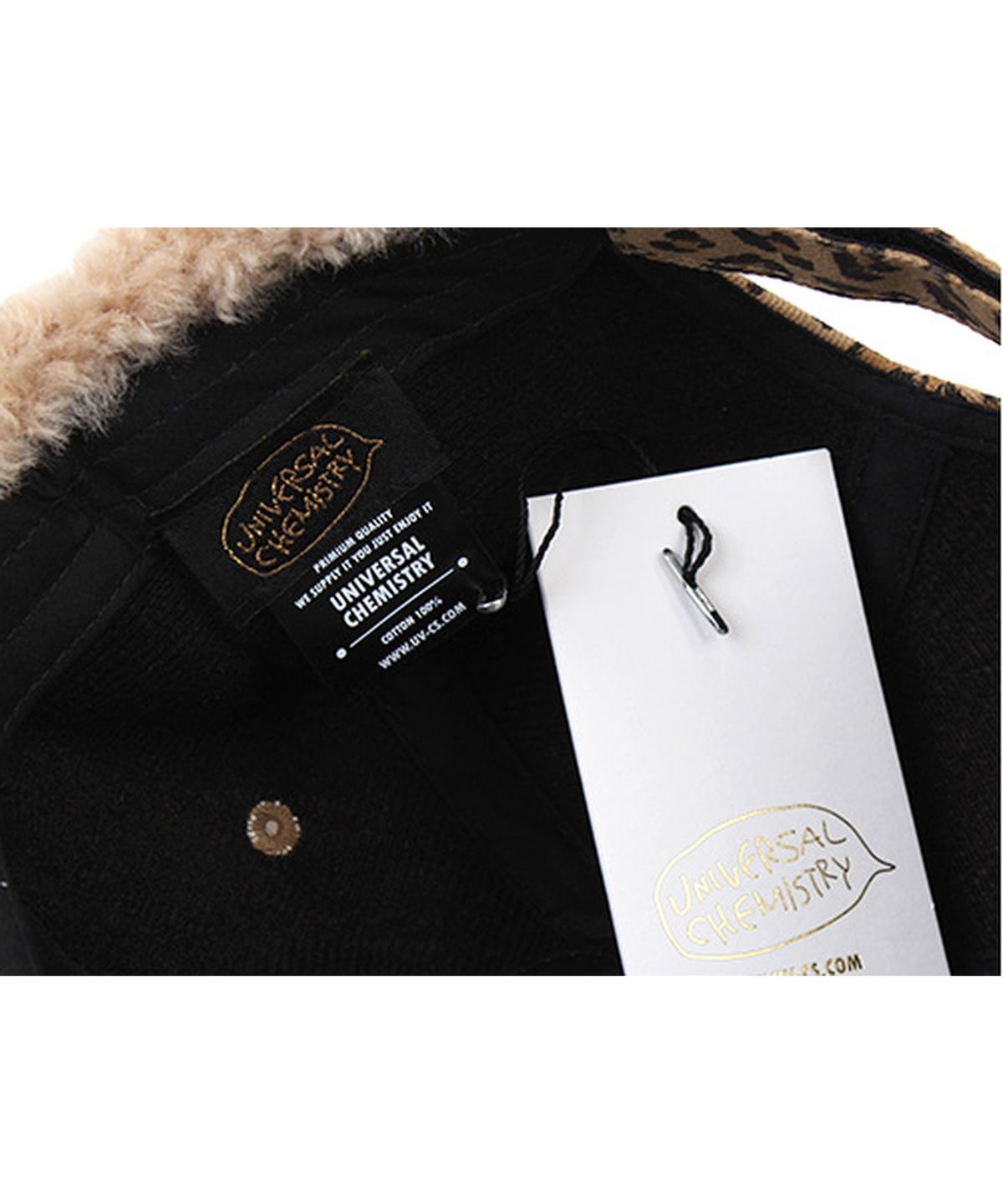 유니버셜 케미스트리(UNIVERSAL CHEMISTRY) Leopard Beige Earflap Cap 호피 귀달이모자