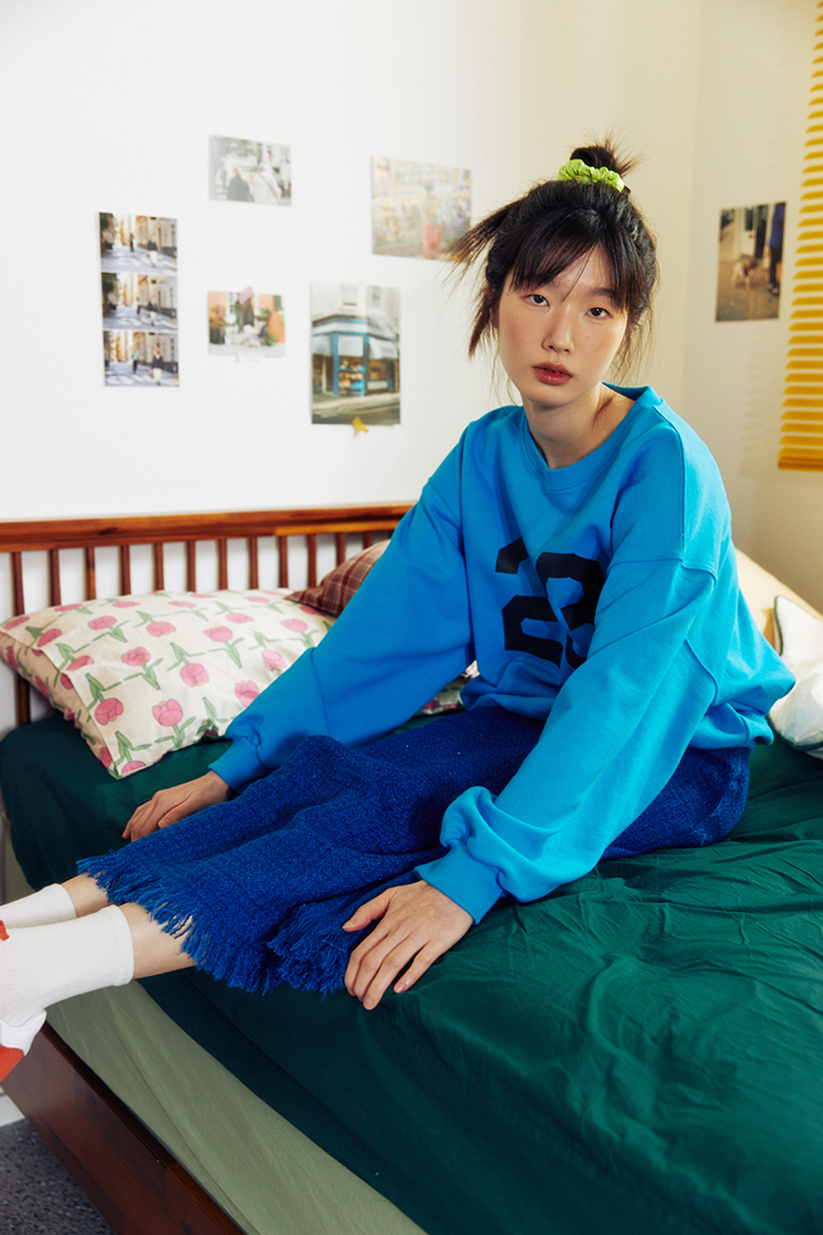쿠키시(KOOKEESEE) 23 프린팅 스웻셔츠_블루