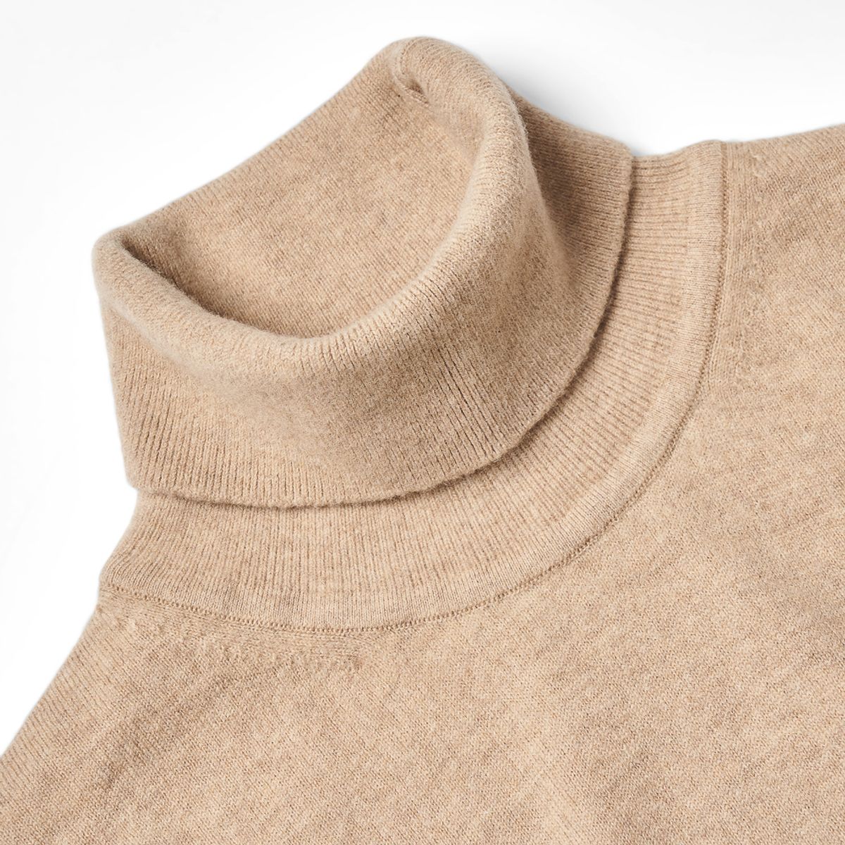 베르노(VERNO) Turtle-neck Knit Beige