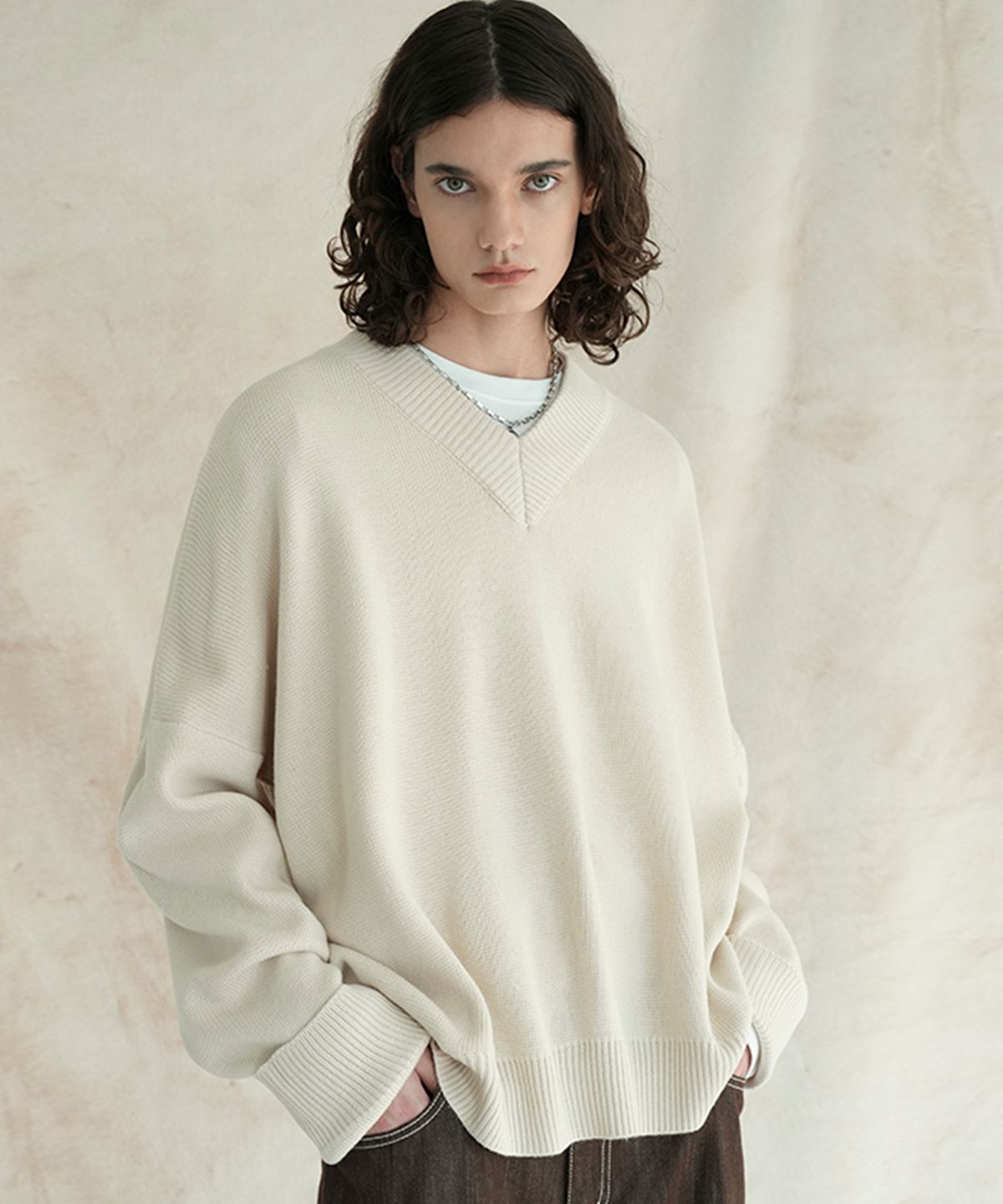 어반드레스(AVANDRESS) V-neck Overfit Knit - 6 COL