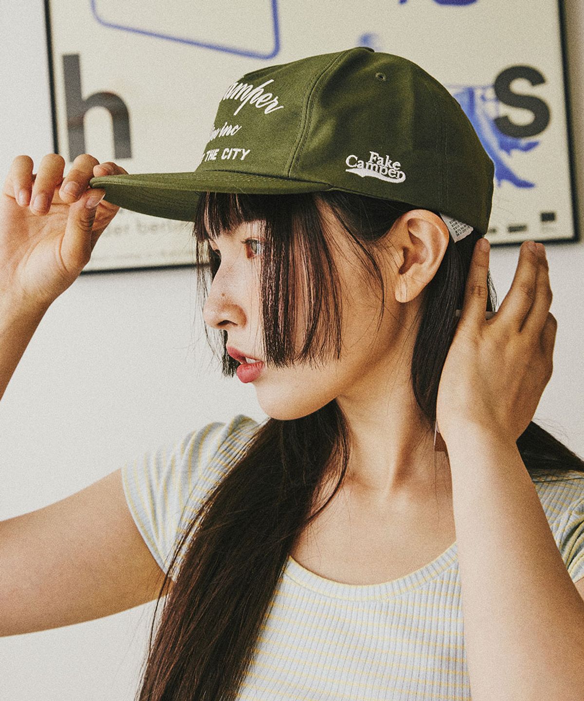 페이크캠퍼(FAKE CAMPER) SCRIPT 캠퍼 스크립트 레터링 스냅백 [KHAKI]