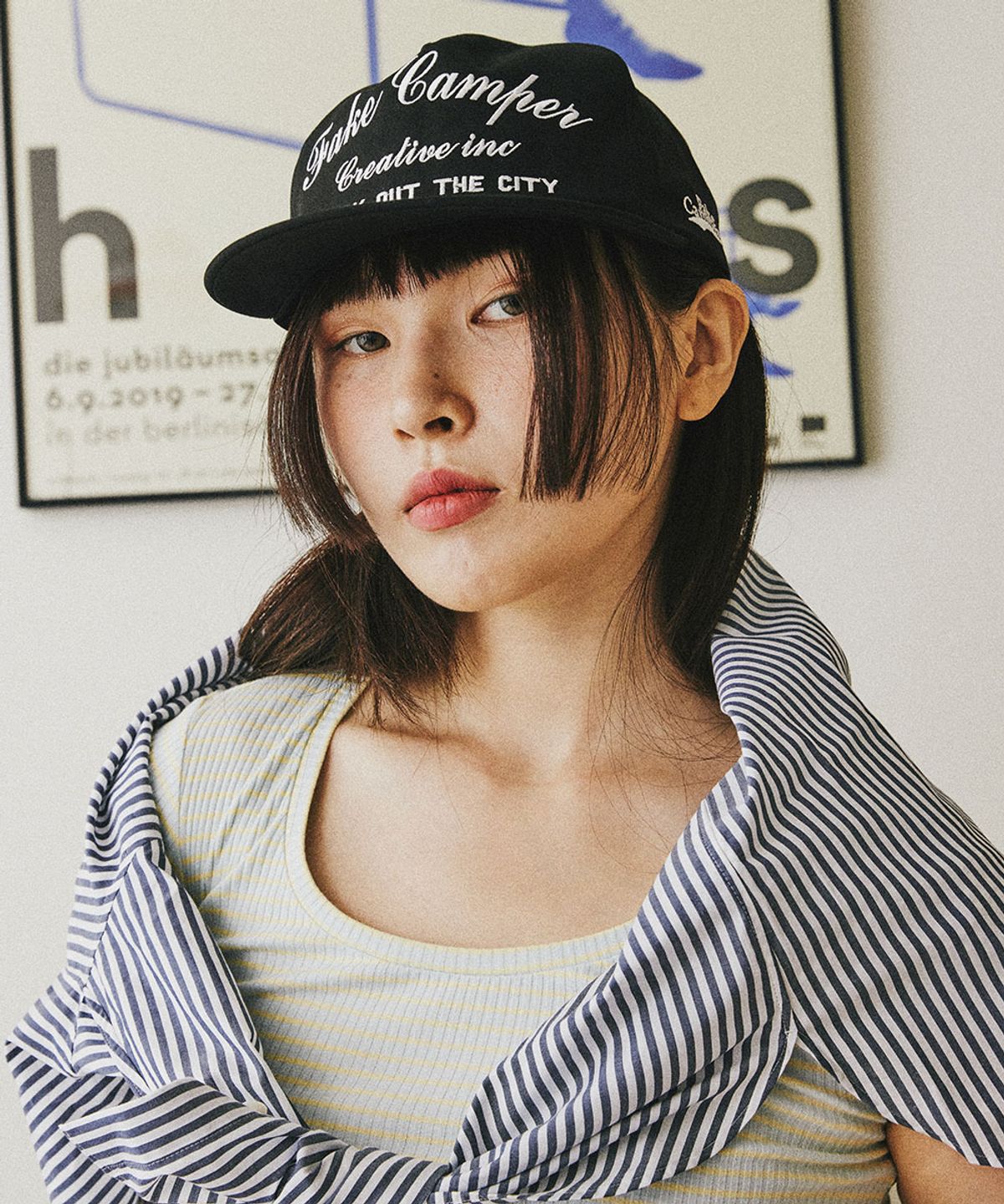 페이크캠퍼(FAKE CAMPER) SCRIPT 캠퍼 스크립트 레터링 스냅백 [BLACK]