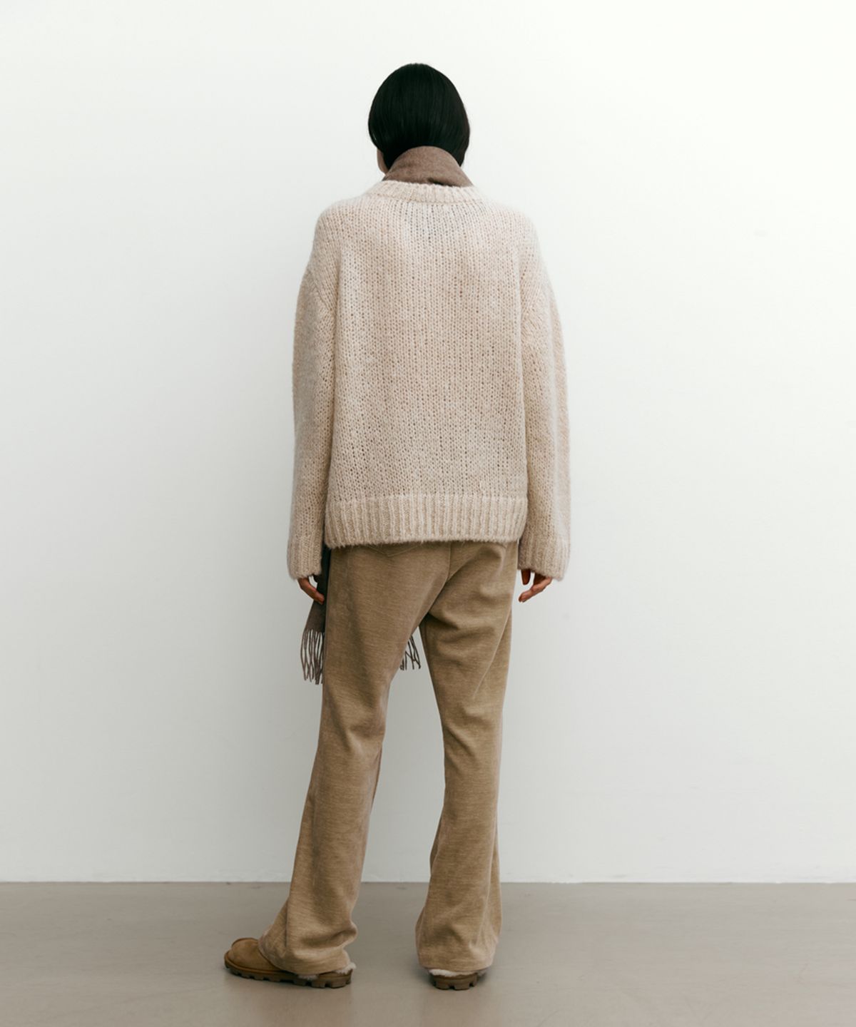 스텝어라운드(STEP AROUND) Bootscut banding training pants [BEIGE]