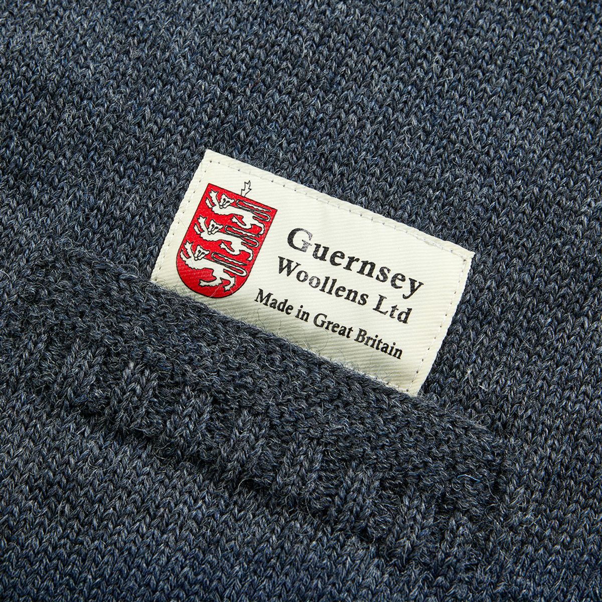 건지 울른스(Guernsey Woollens) 피셔맨 홀가먼트 가디건 - 차콜