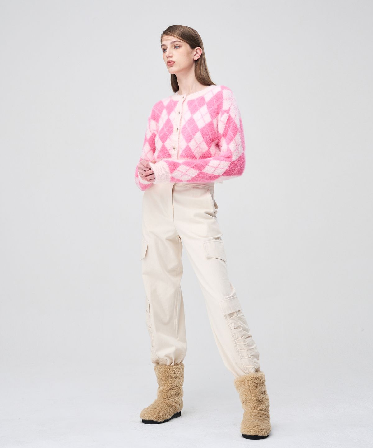 에트몽(ETMON) Argyle Fluffy Knit Cardigan  Pink