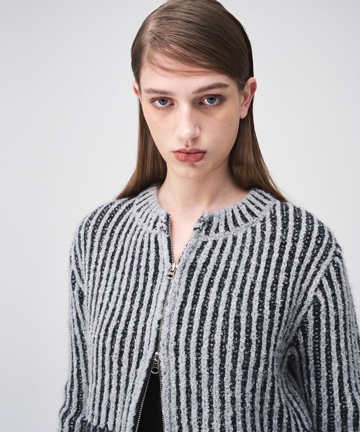 에트몽(ETMON) Ribbed Zip-Up Knit Cardigan  Grey