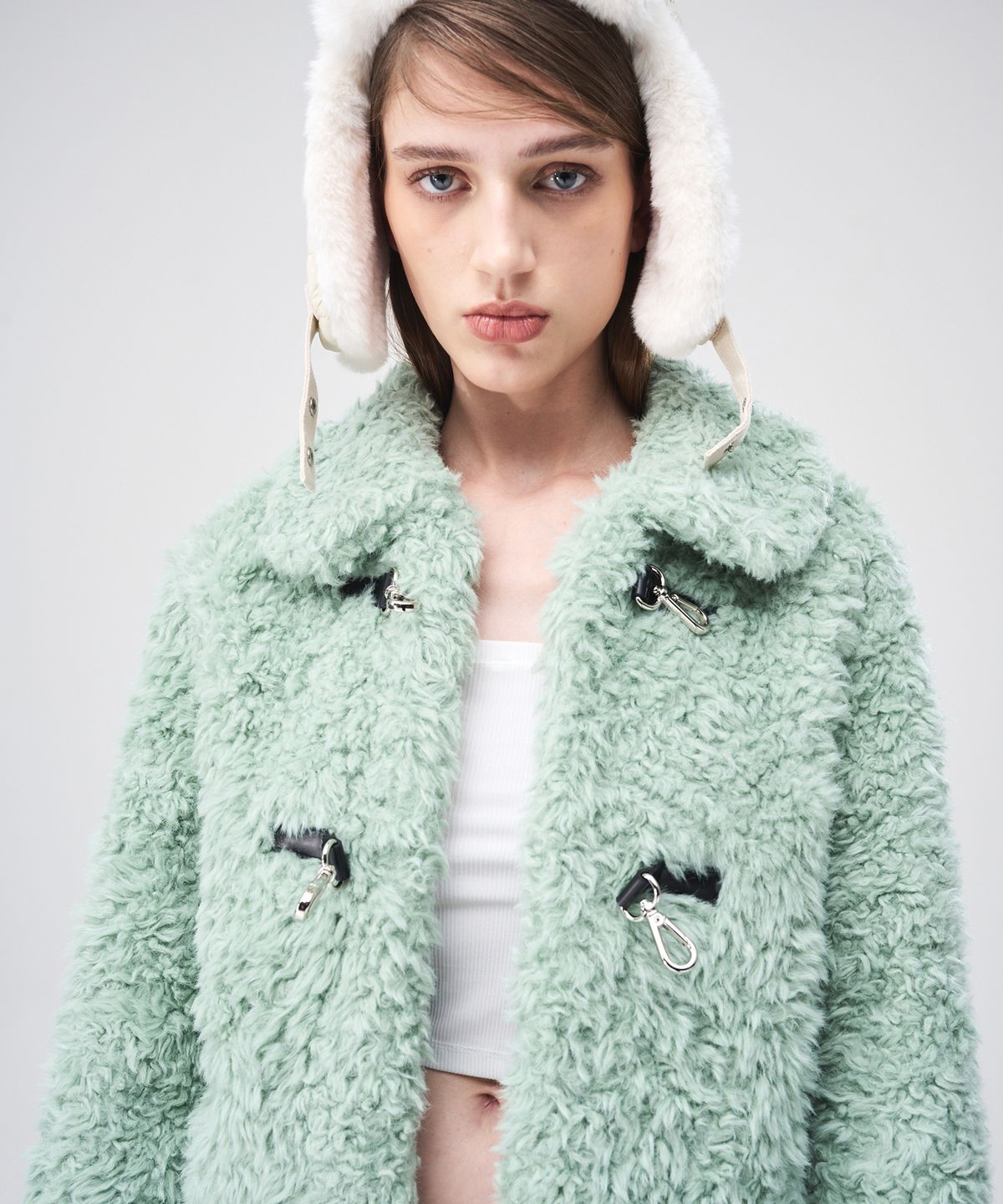 에트몽(ETMON) Buckle Fur Half Coat  Mint