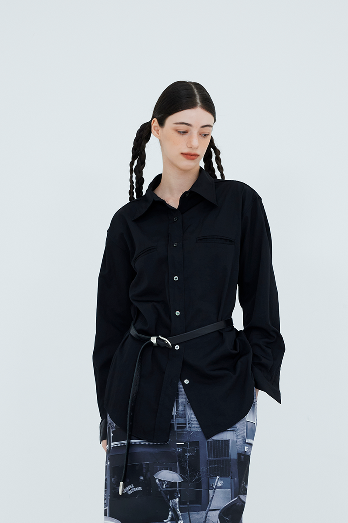 쿠키시(KOOKEESEE) 더블립 컬러 셔츠 (블랙)