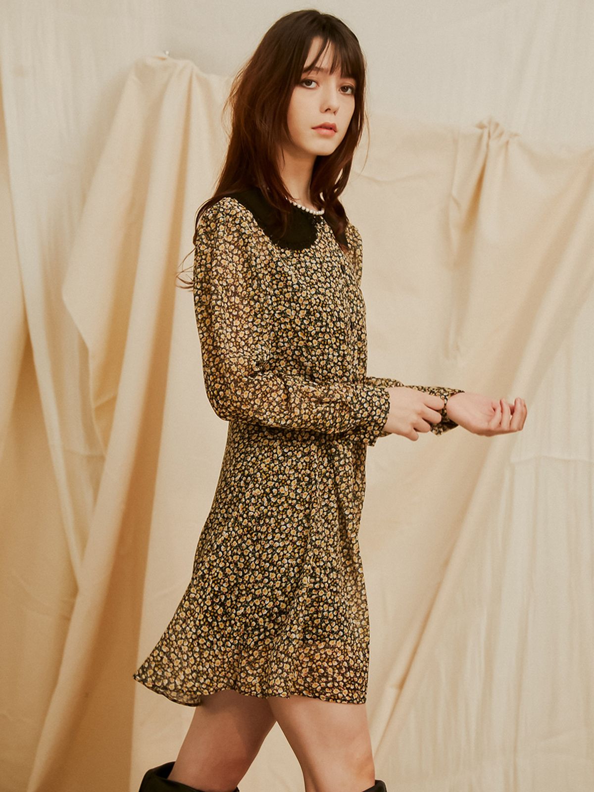 쏘리, 투 머치 러브(SORRY, TOO MUCH LOVE) Rachal Flower Flare Collar Dress_Yellow