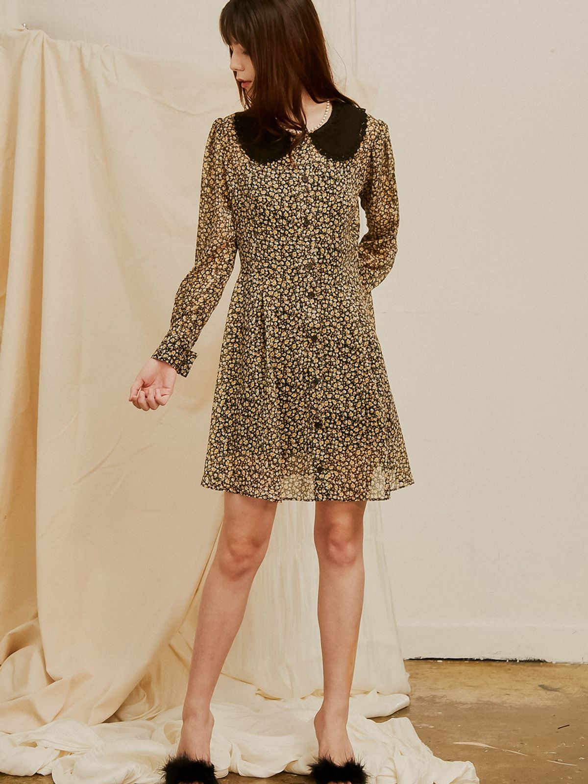 쏘리, 투 머치 러브(SORRY, TOO MUCH LOVE) Rachal Flower Flare Collar Dress_Yellow