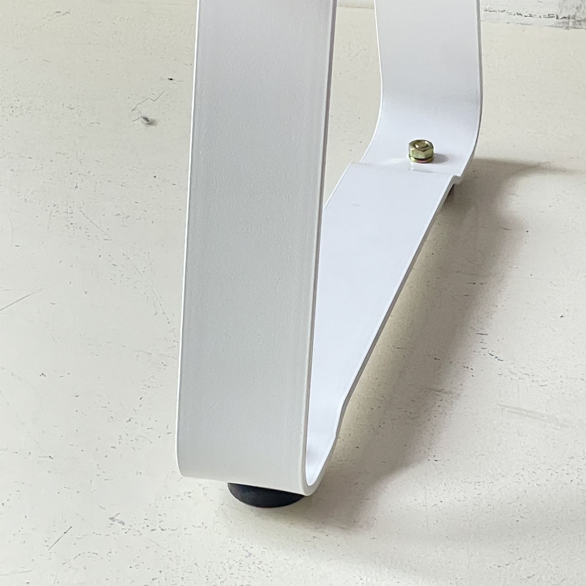 공원컴퍼니(GONGONE COMPANY) ANJOY CHAIR L size 등받이형 라일락 색상