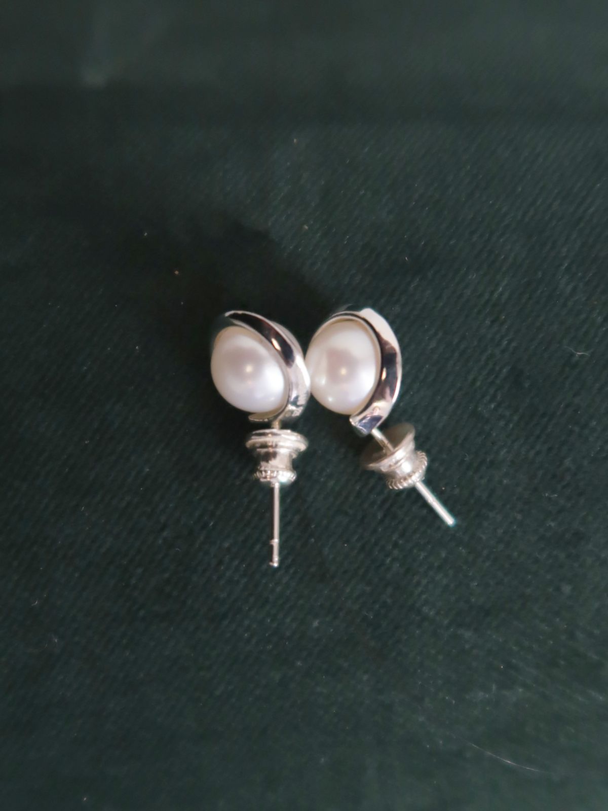 마호가니(MAHOGANI) PEARL TAIL EARRINGS