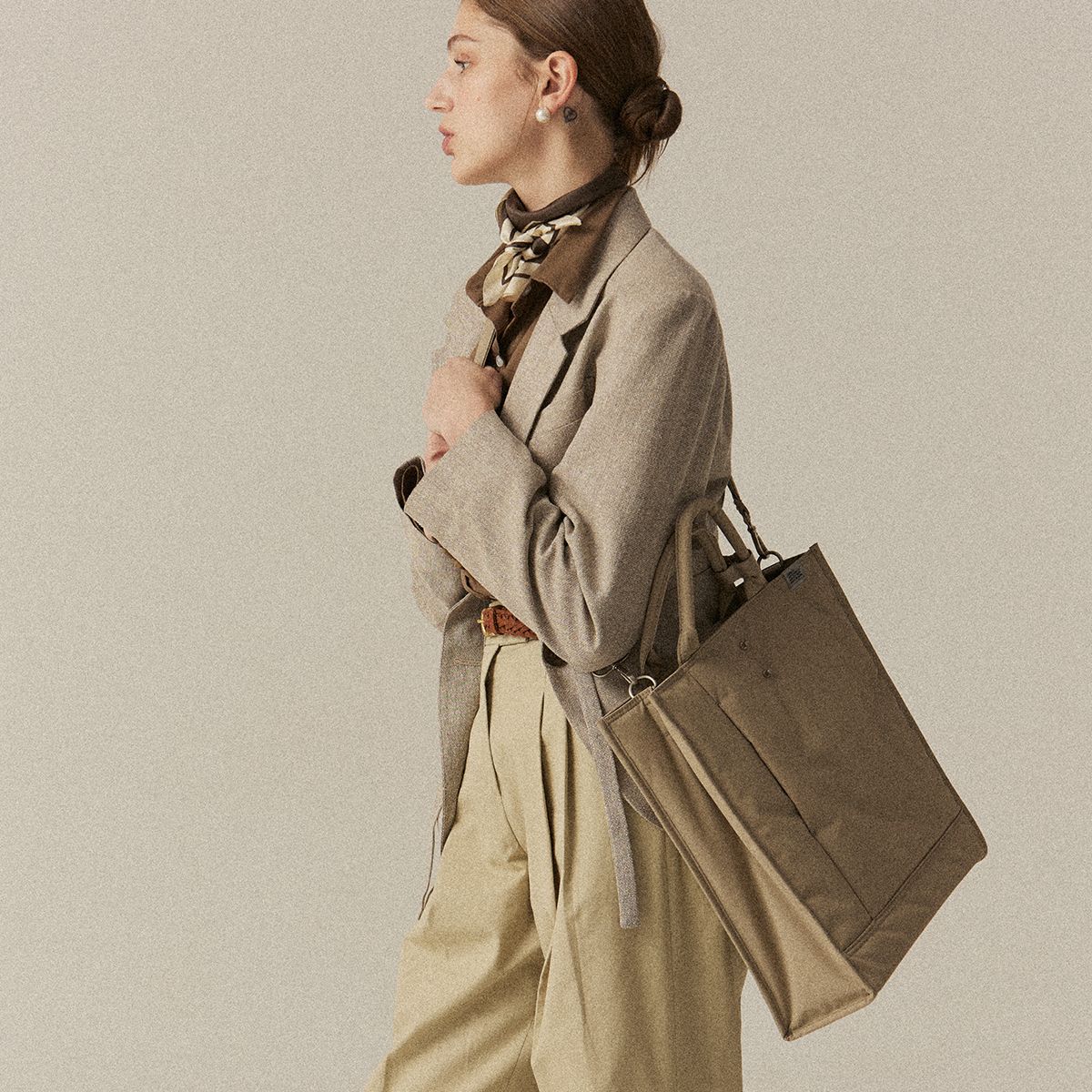 sweetch☆TOTE BRIEF 002 M MUSINSA公式 | SWEETCH TOTE BRIEF 002 M Sand