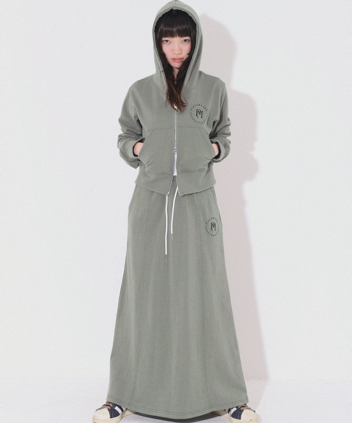 피스메이커(PIECE MAKER) STITCH SWEAT MAXI SKIRT (OLIVE)