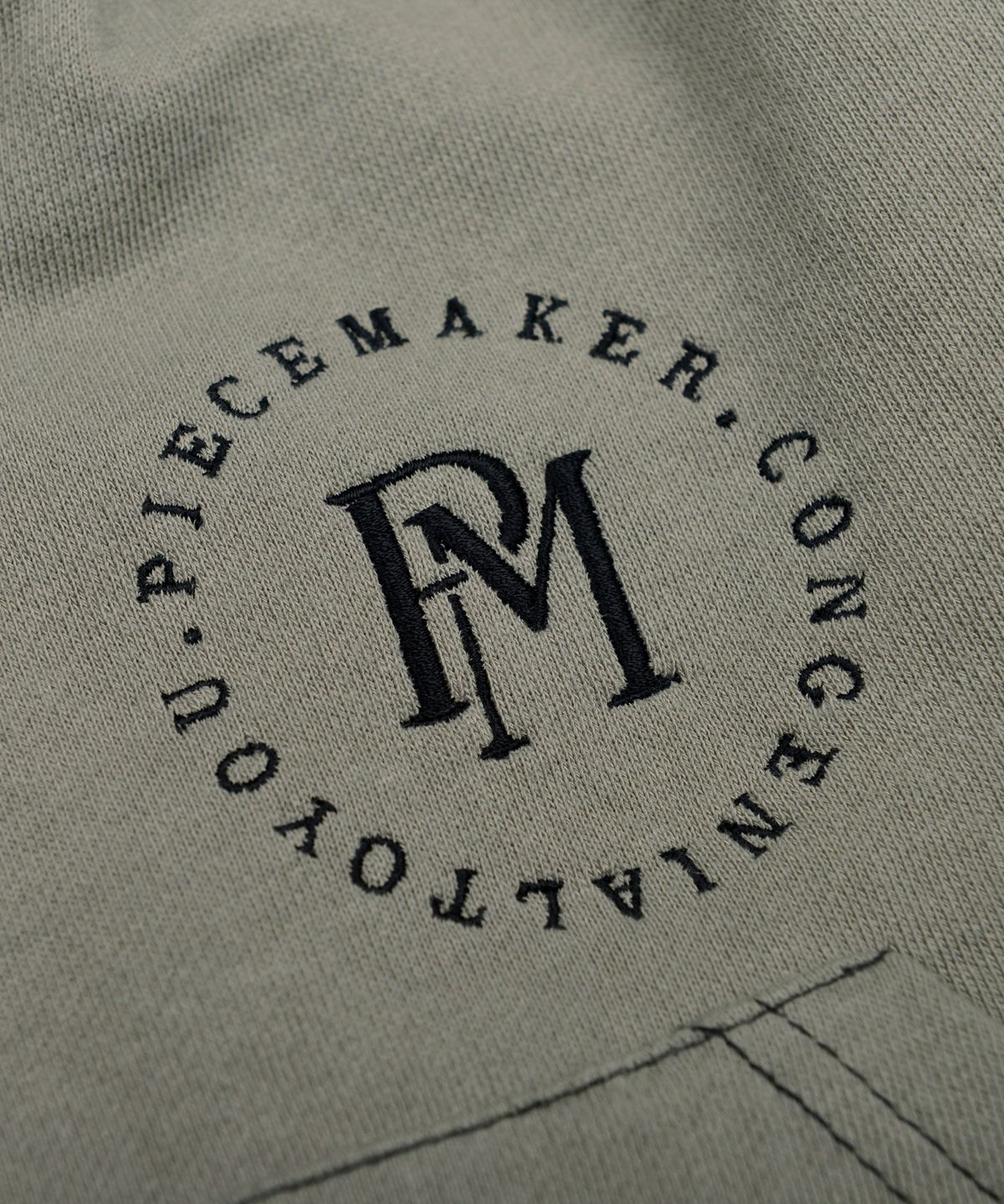 피스메이커(PIECE MAKER) STITCH CROP ZIP HOODIE (OLIVE)