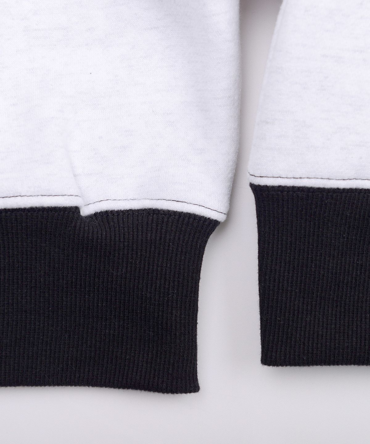 피스메이커(PIECE MAKER) OFFICIAL STITCH CROP SWEATSHIRTS (WHITE MELANGE)