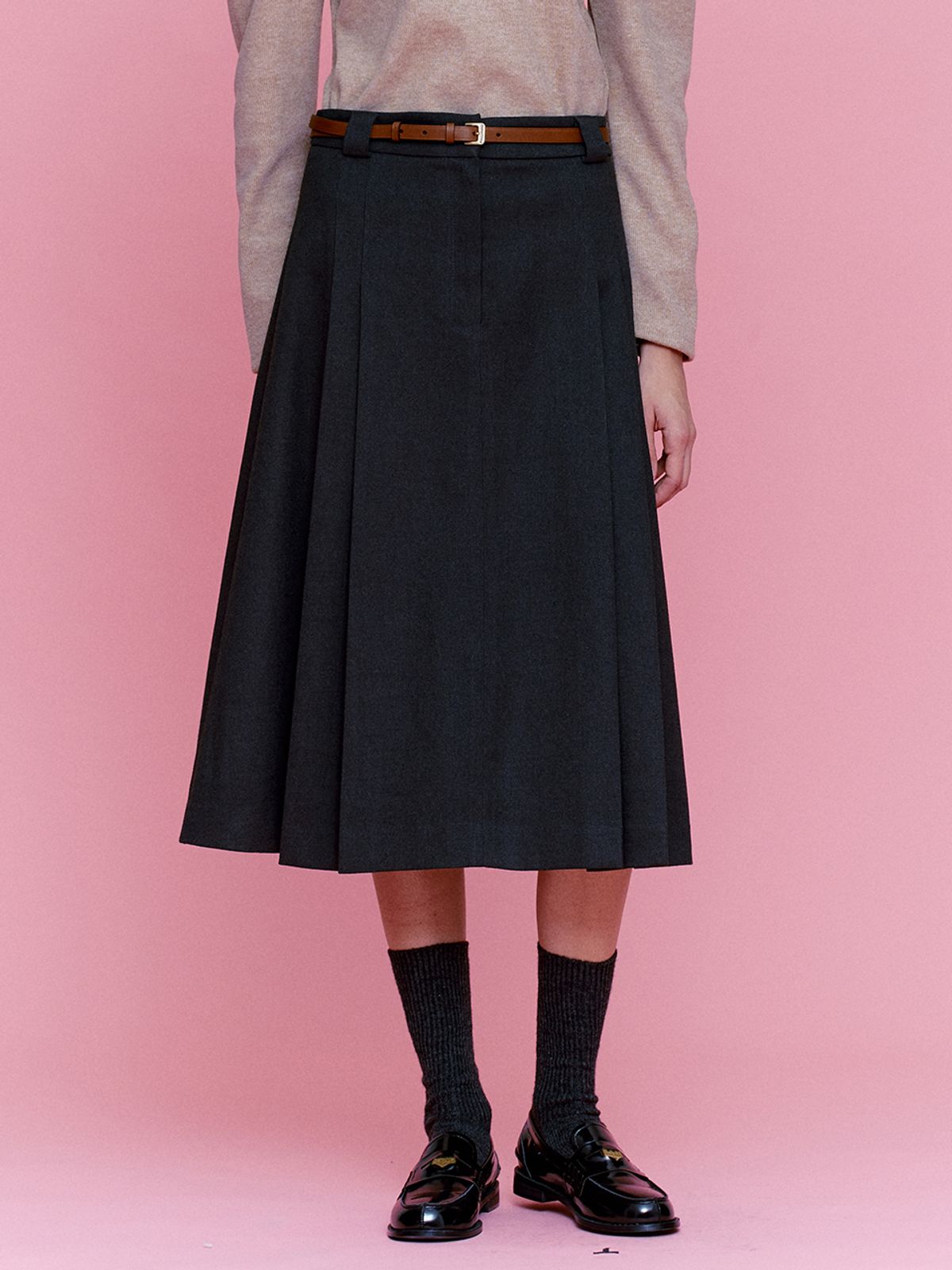 비뮤즈맨션(BEMUSE MANSION) Side pleated midi skirt - Charcoal