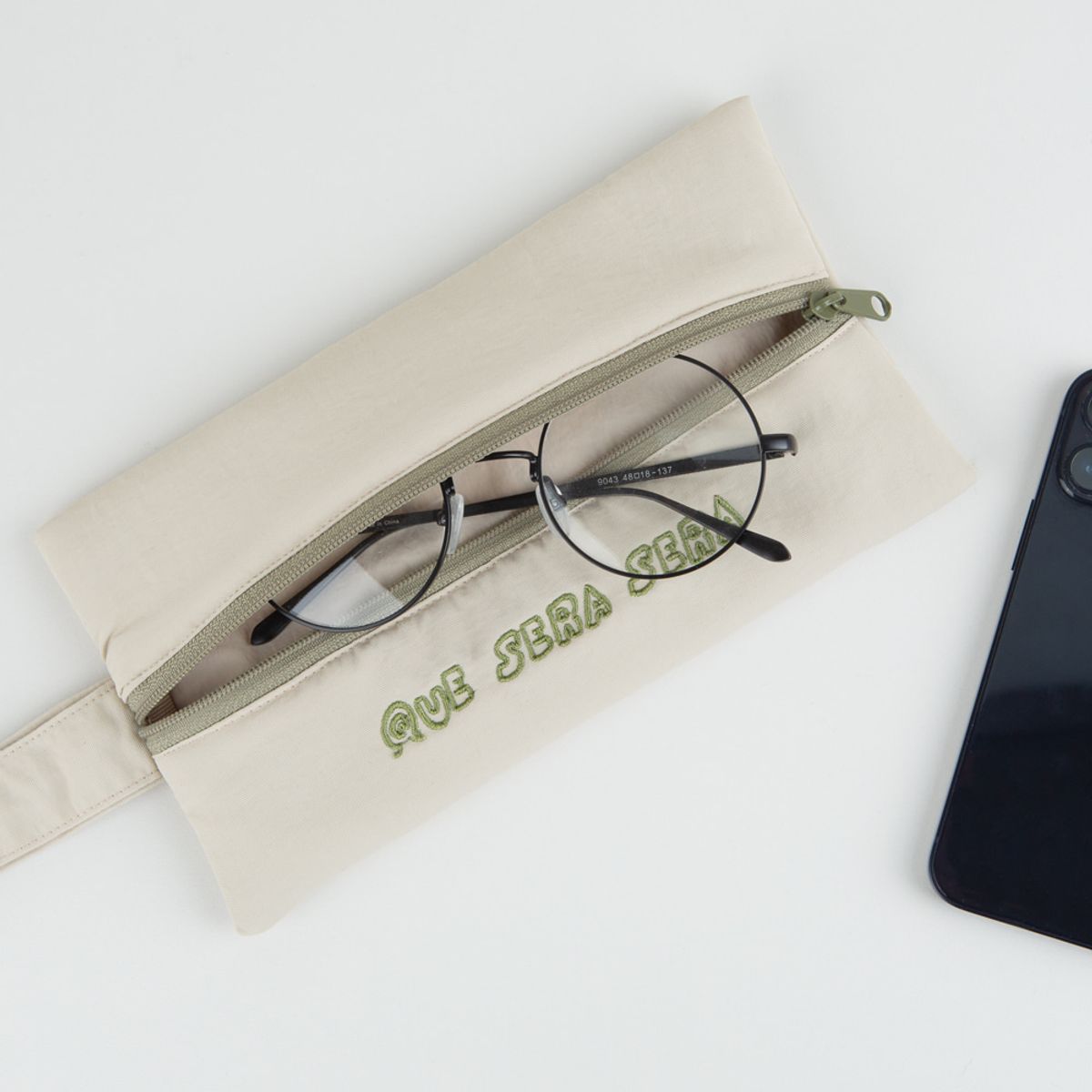 올뉴프레임(ALL NEW FRAME) Airy Strap Pouch - 케세라세라