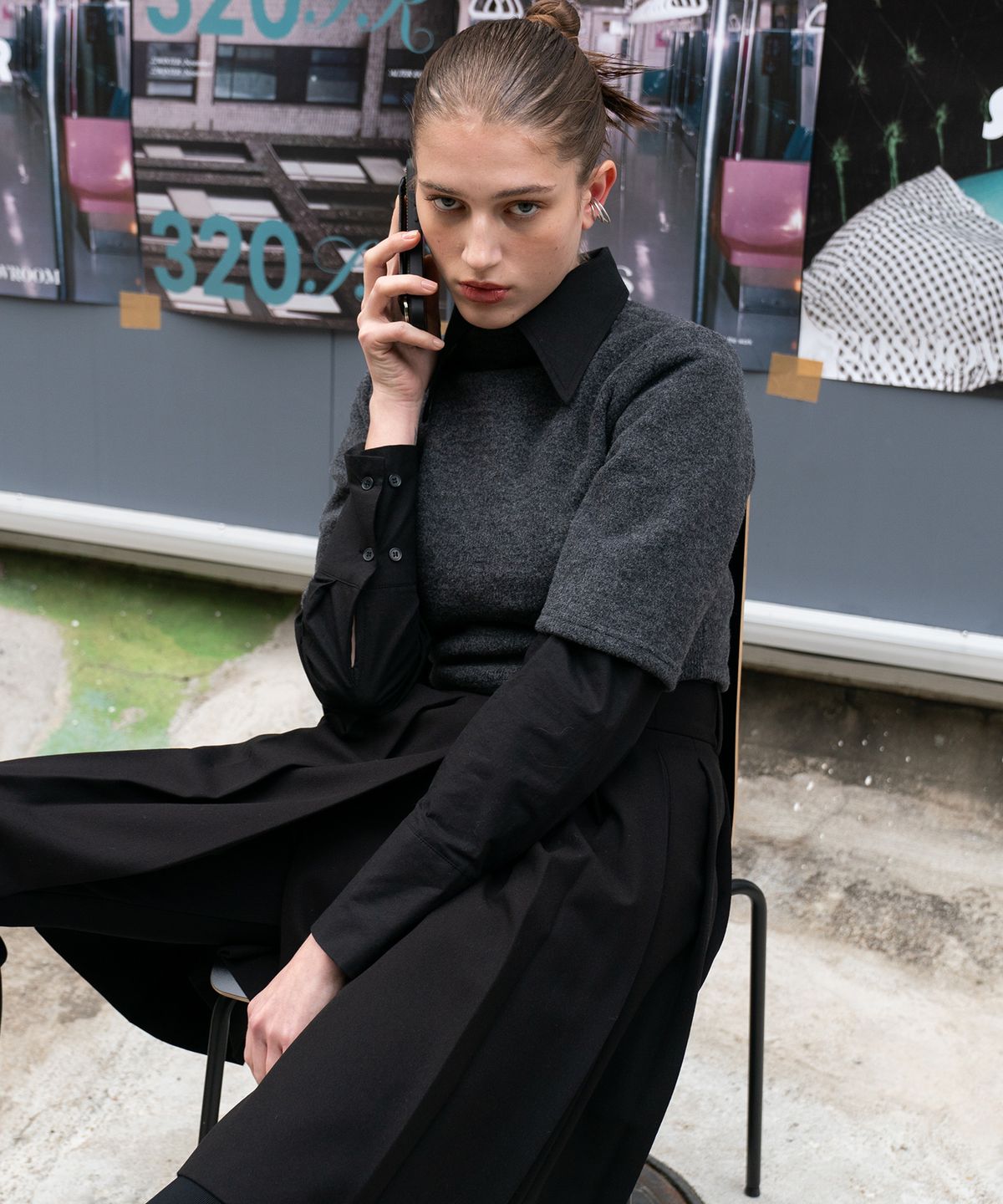 320쇼룸(320SHOWROOM) Mock Neck Short Sleeve Knit Charcoal gray