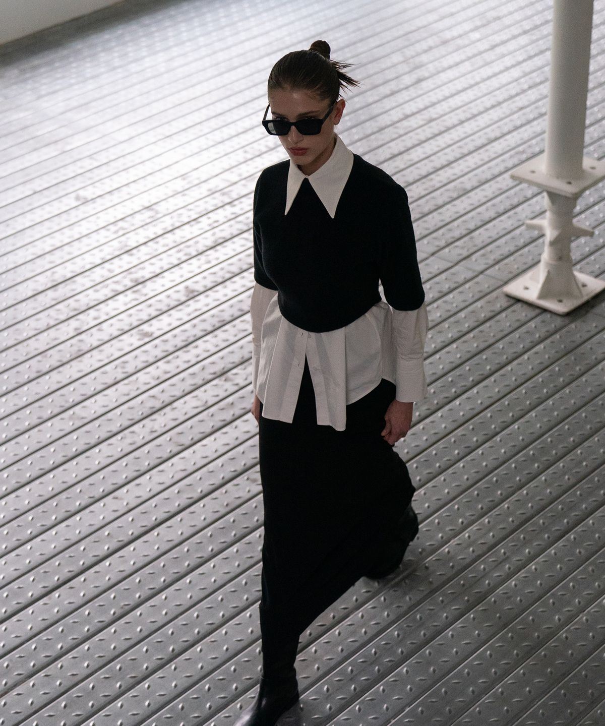 320쇼룸(320SHOWROOM) Mock Neck Short Sleeve Knit Black