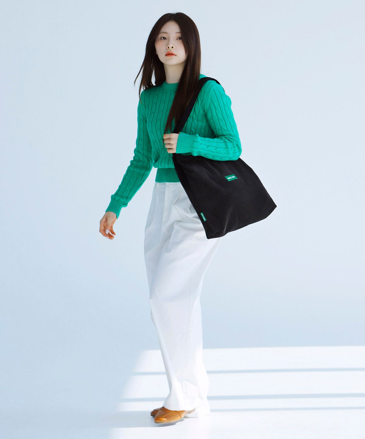 그린스터프(GREEN STUFF) 무심한듯 박시한 쇼퍼백 53 클레식 코듀로이 - 골덴 black
