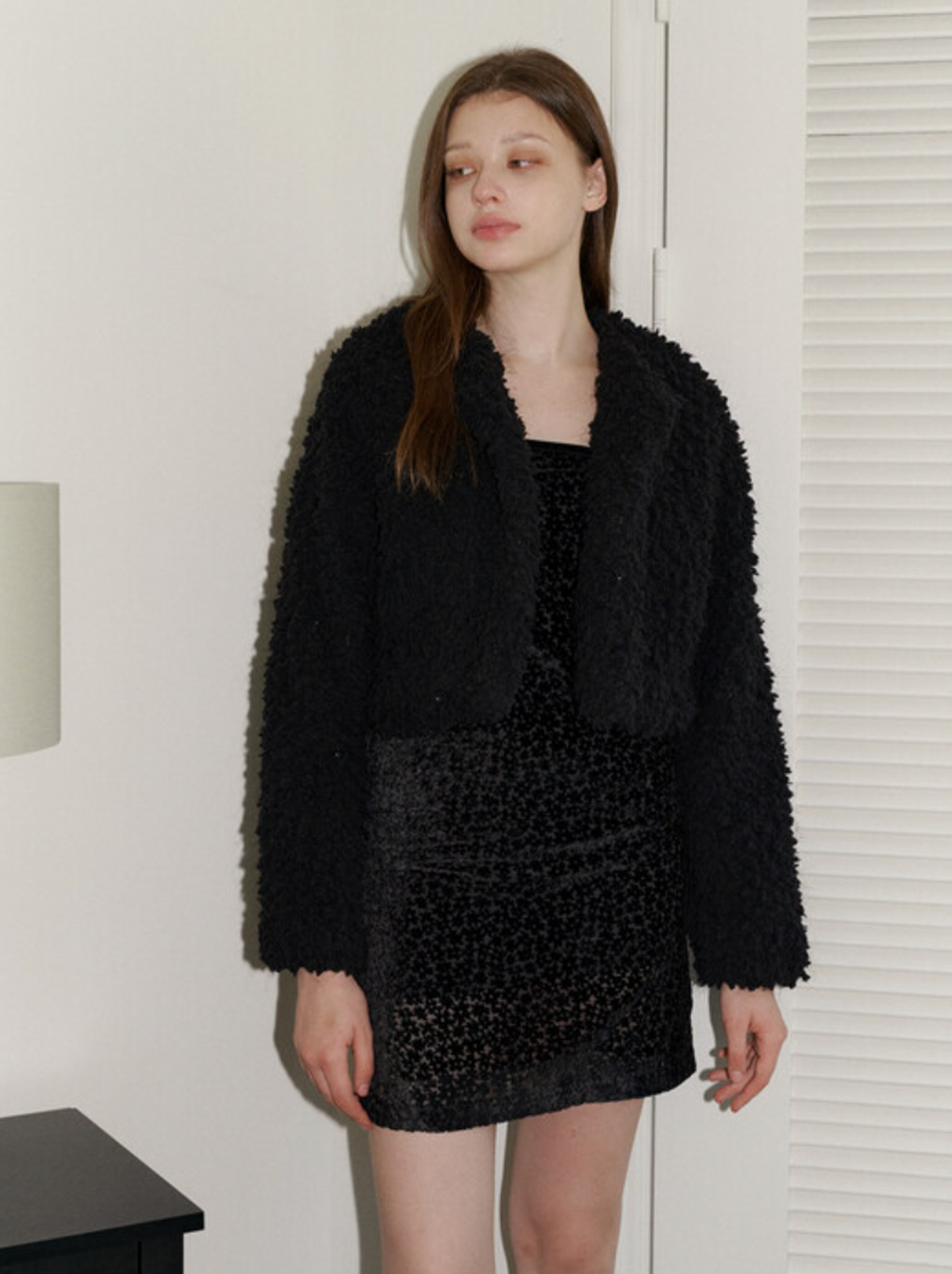 카인더베이비(KINDABABY) black crop fur jacket