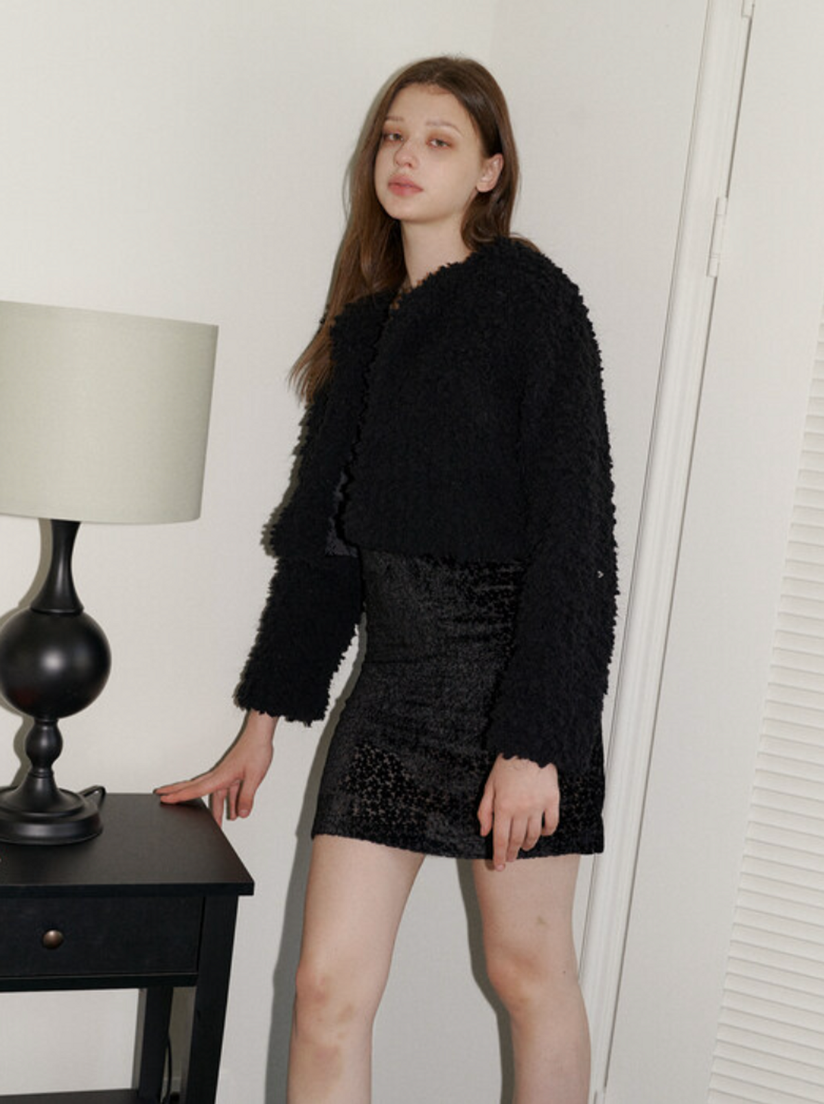 카인더베이비(KINDABABY) black crop fur jacket