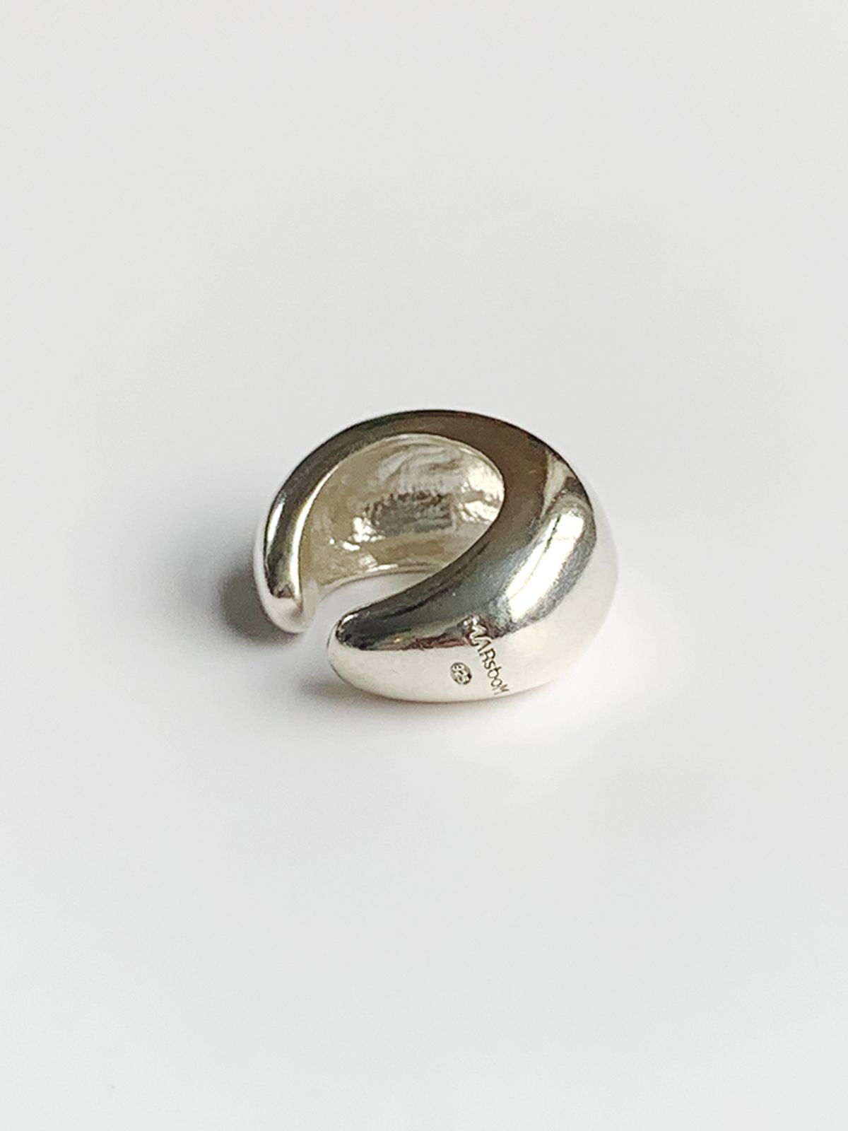 마르스봄(MARSBOM) agnes bold silver earcuff