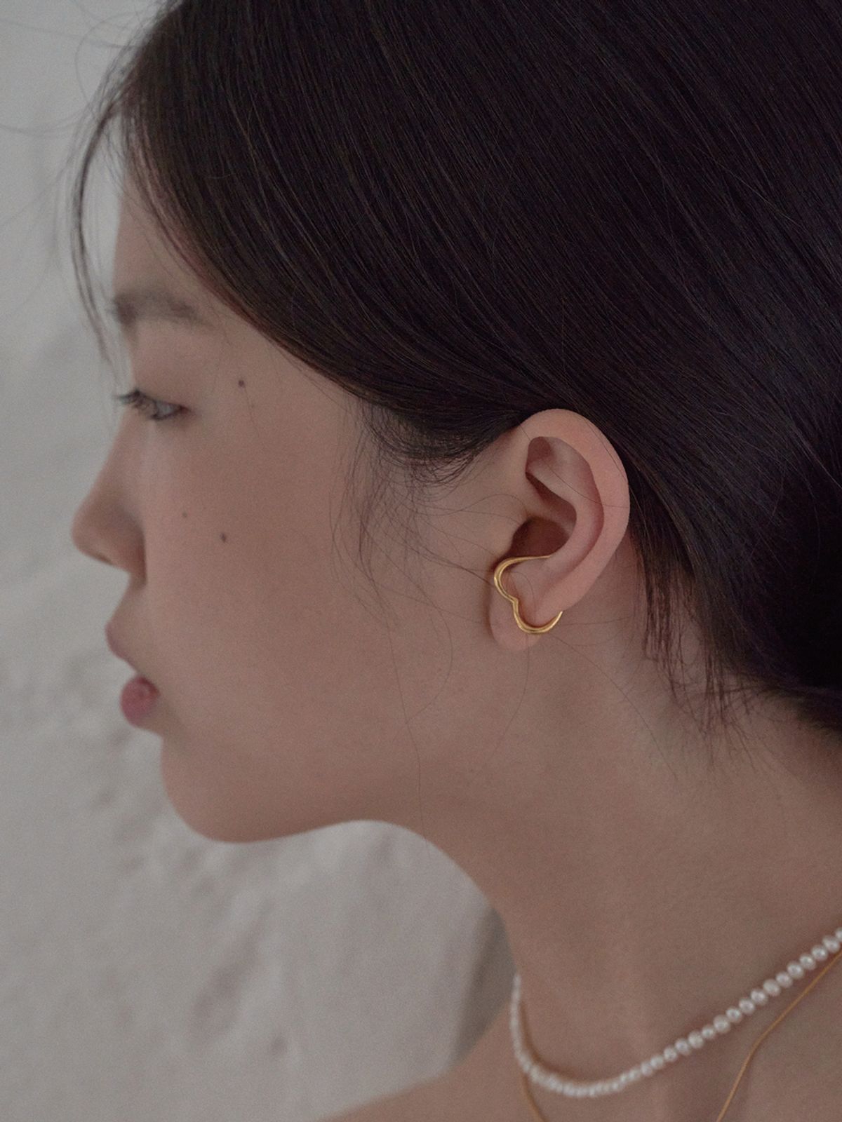 마르스봄(MARSBOM) heart thin gold earcuff