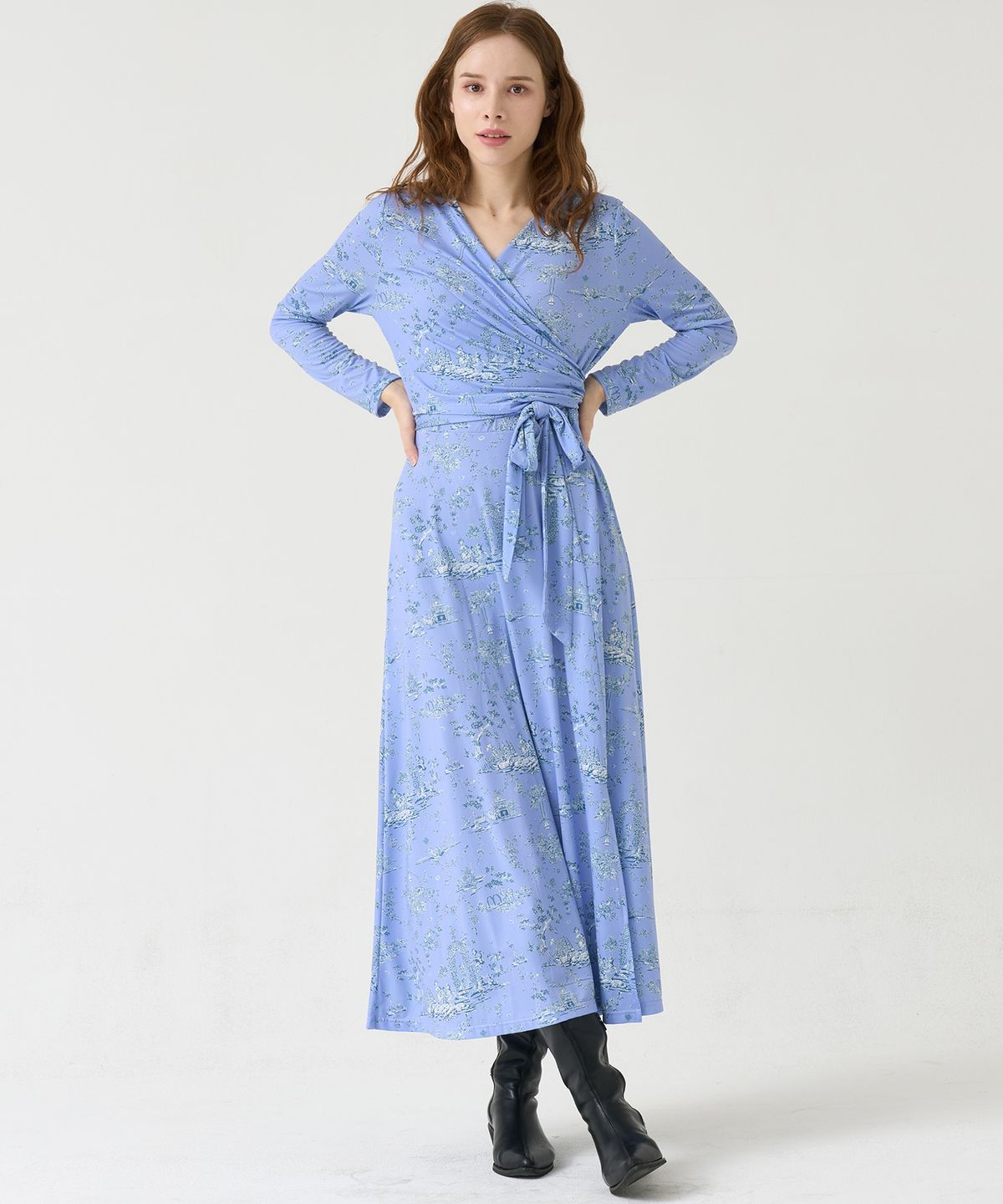 보니데(BONIDEE) V&A 기모 랩 원피스 라이트블루 그레이