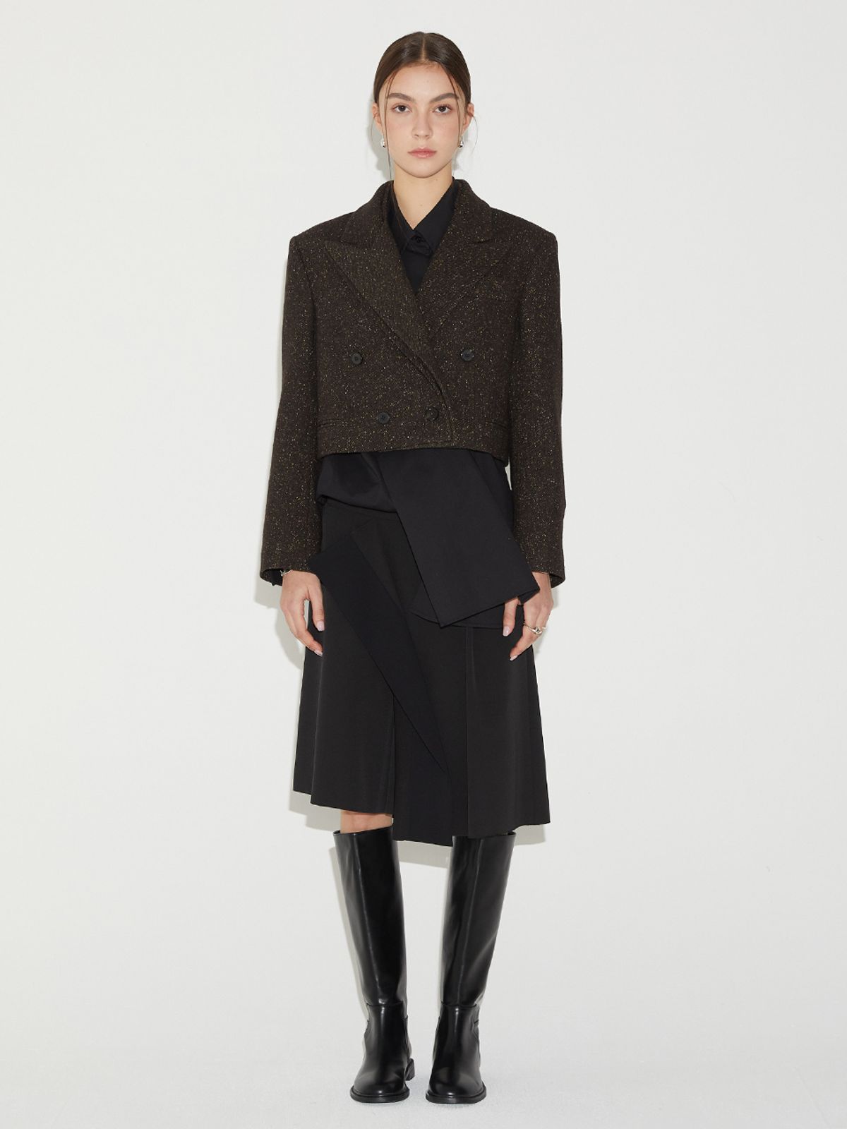 르이엘(LE YIEL) Peaked Collar Wool Crop Jacket_Brown 피크드 카라 울 크롭 자켓_브라운