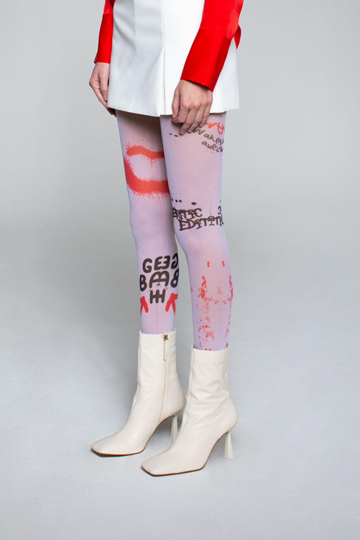 로맨틱타이거(ROMANTIC TIGER) Graffiti tights