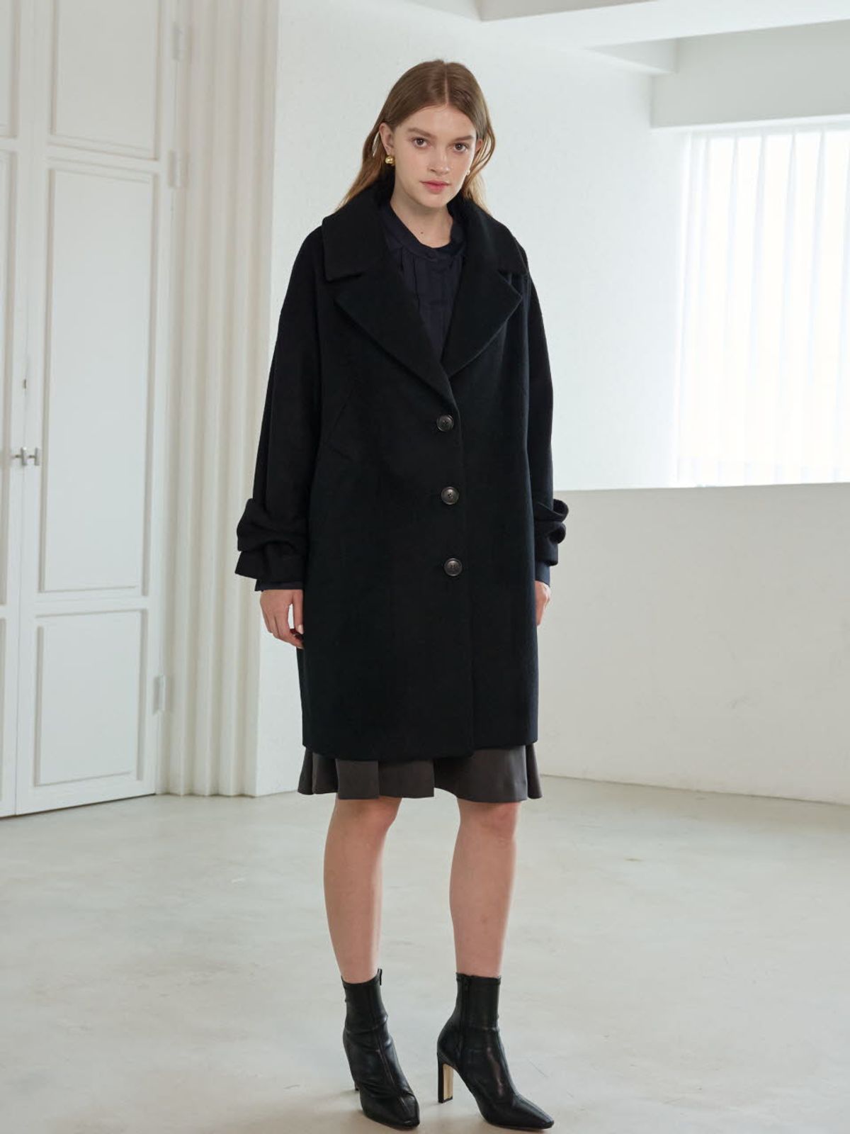 코엣(COETT) 울 리본 커프 코트 Wool Ribbon Cuff Coat_BLACK