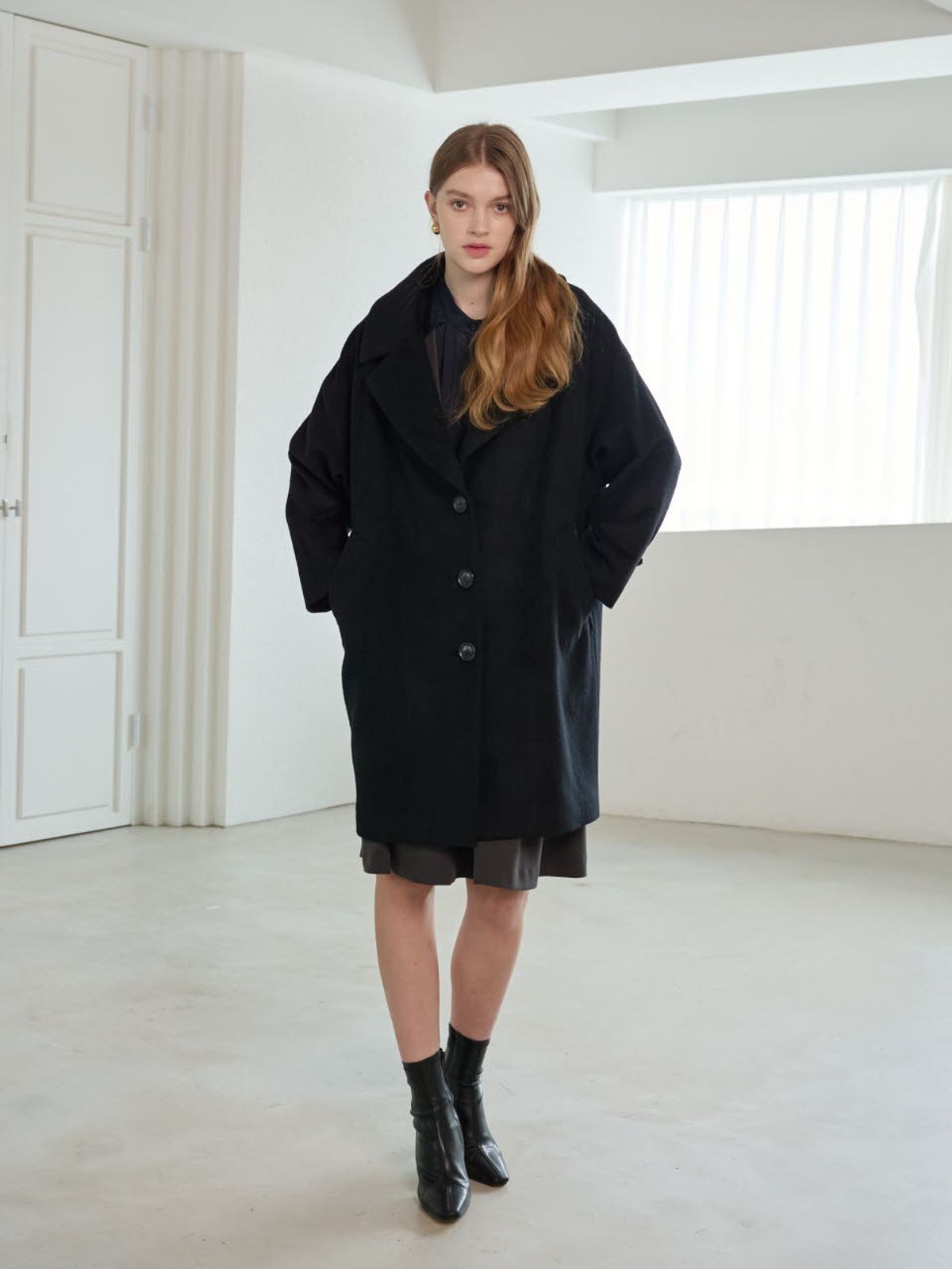 코엣(COETT) 울 리본 커프 코트 Wool Ribbon Cuff Coat_BLACK