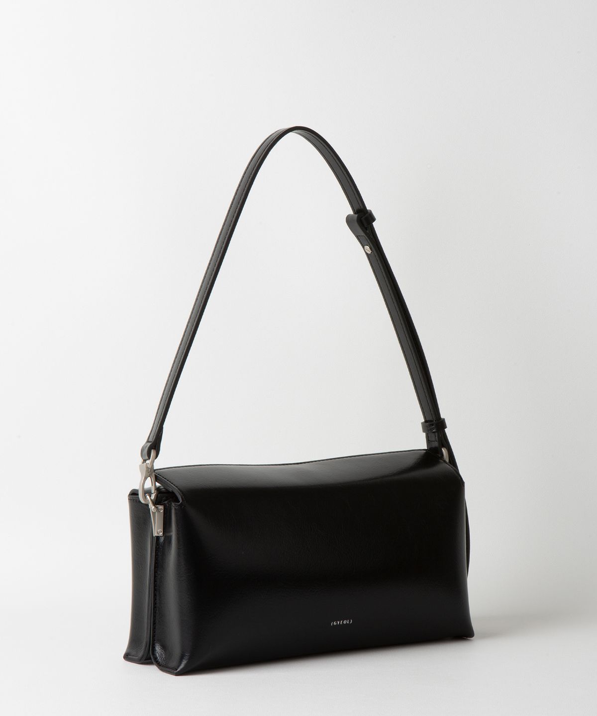 결(GYEOL) 2 FLAP CONCH_CRINKLE (Black)