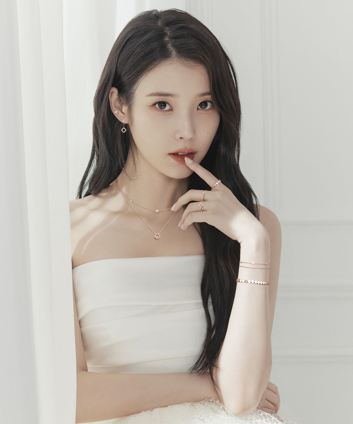 제이에스티나(JESTINA) CLOVIA 14K 목걸이 (JJCLNQ3BS150R4420)