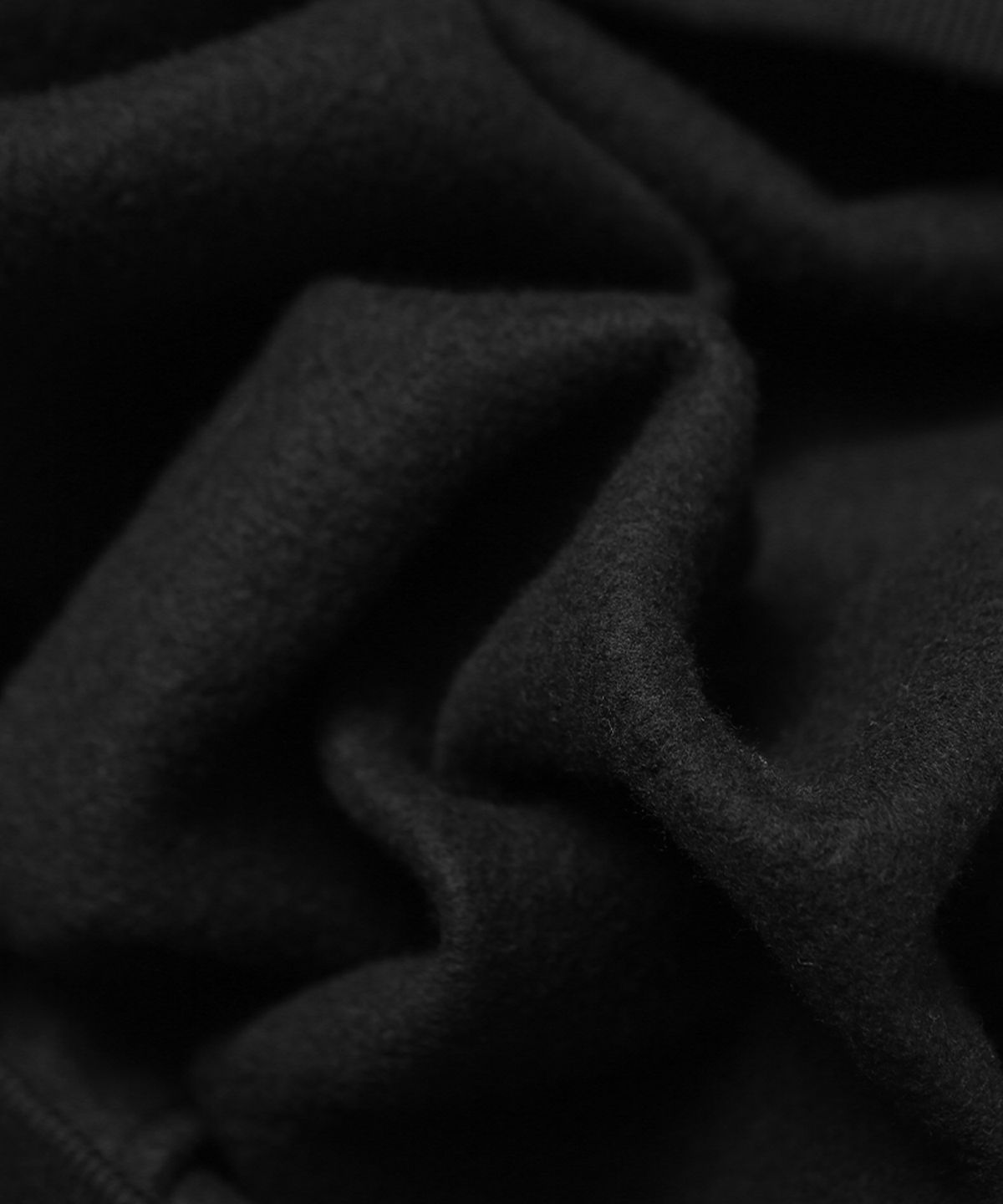 유씨엘에이(UCLA) 베이직 C로고 스웨트 티셔츠[BLACK](UYALT9C_39)