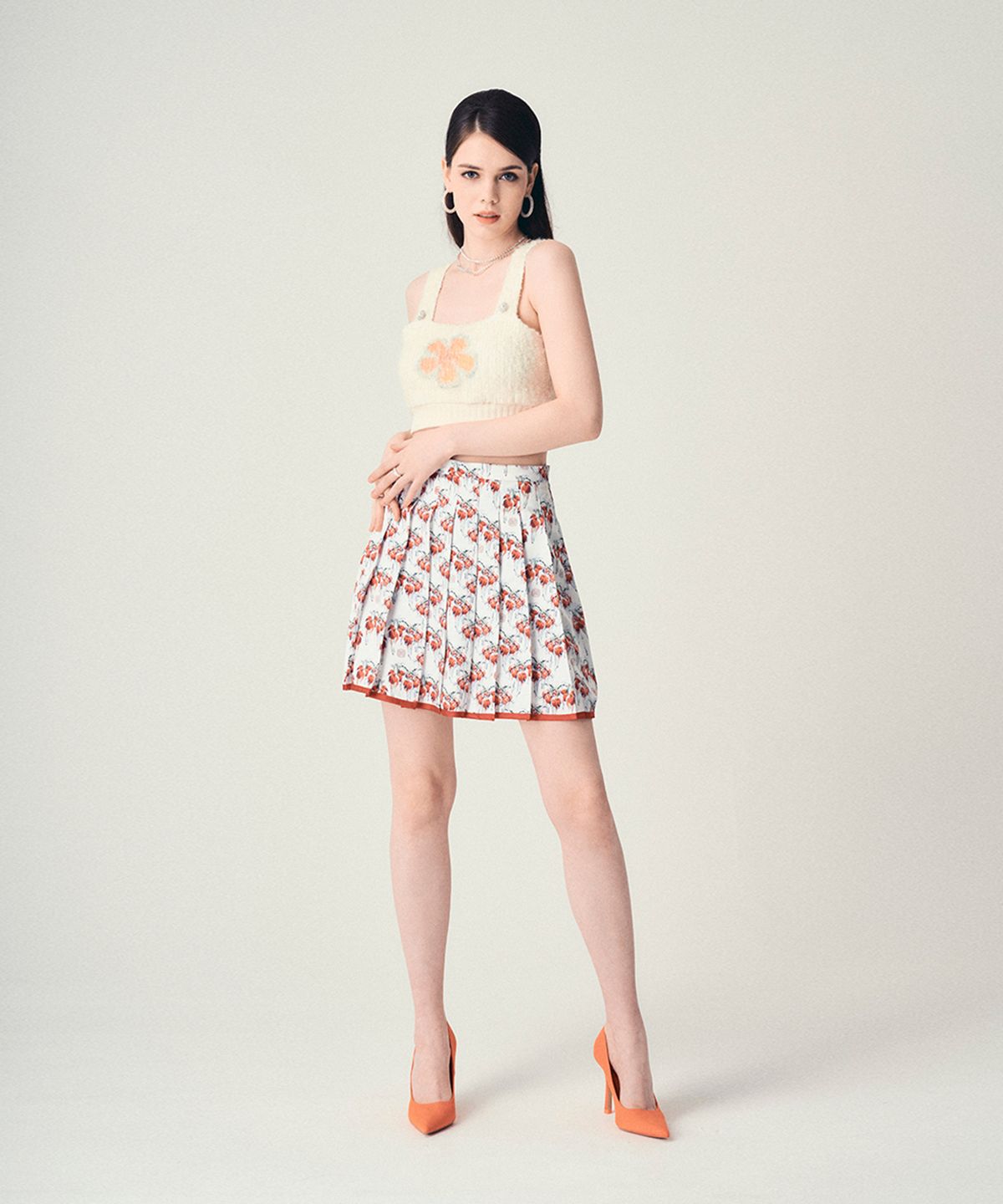 아이스가든에이오공팔(ICE GARDEN A.508) Frosty Holly Berries Pleated Skirt