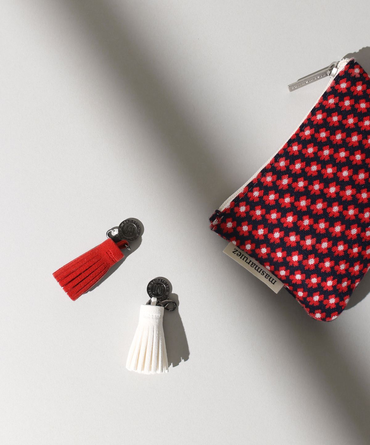 마스마룰즈(MASMARULEZ) Mini strap pouch _ 니트 스몰플라워 레드