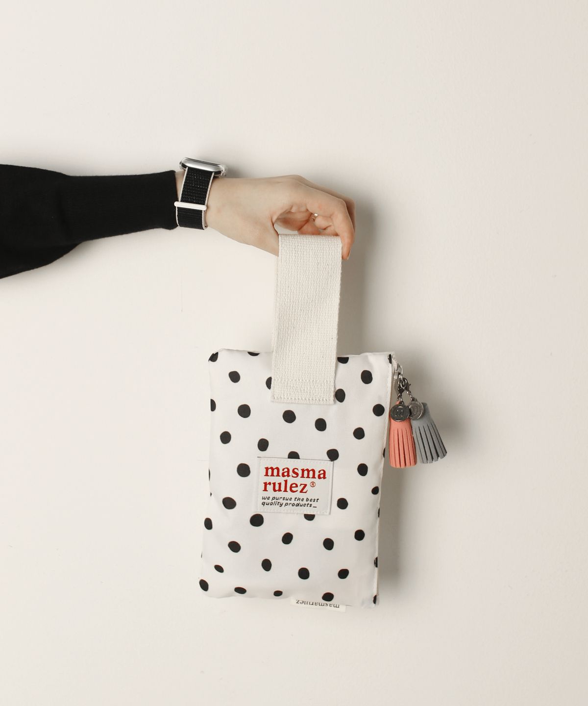 마스마룰즈(MASMARULEZ) Strap pouch _ 블랙도트