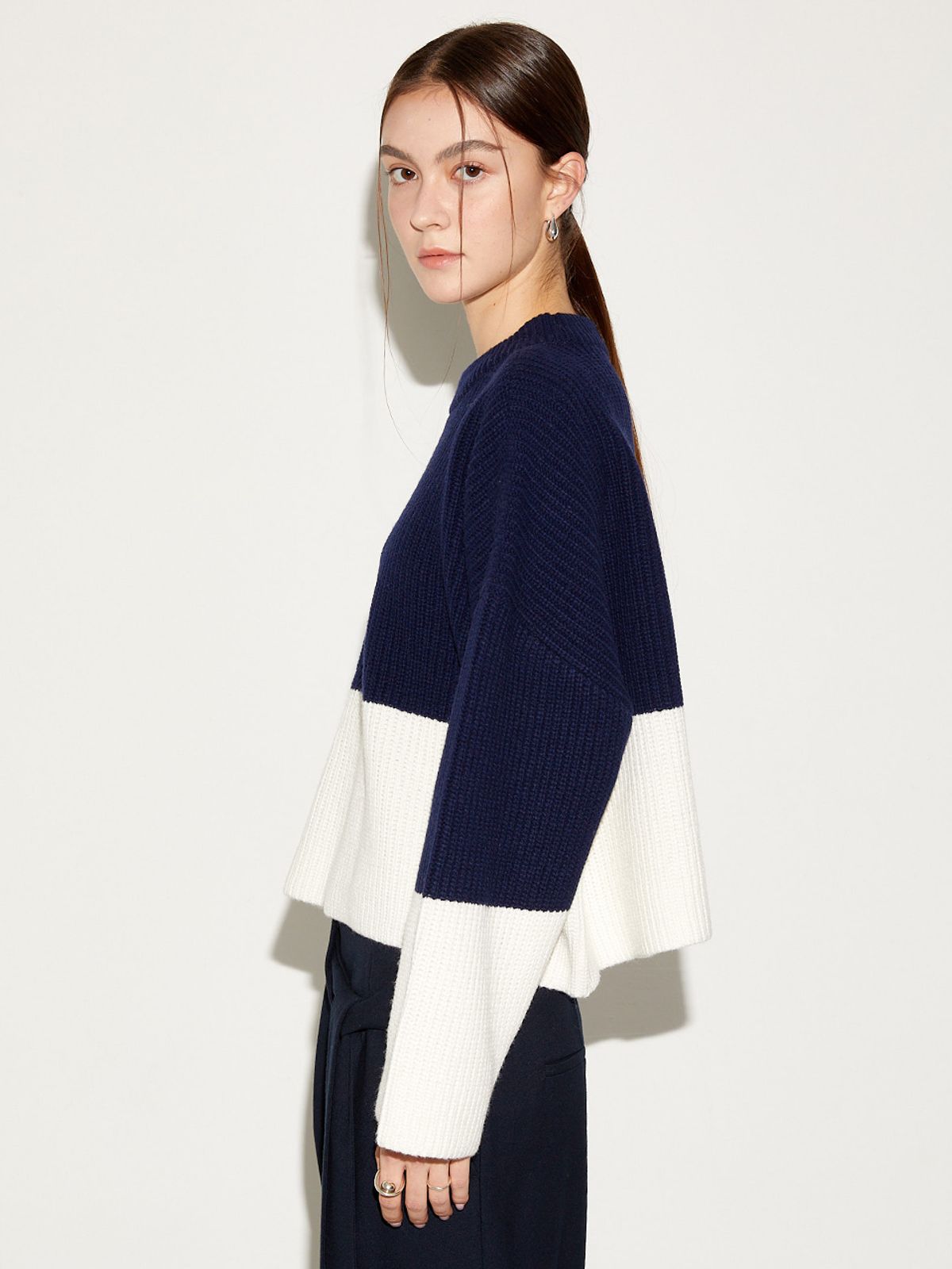르이엘(LE YIEL) Color Block Wool Crop Knit Top 컬러 블럭 울 크롭 니트 탑
