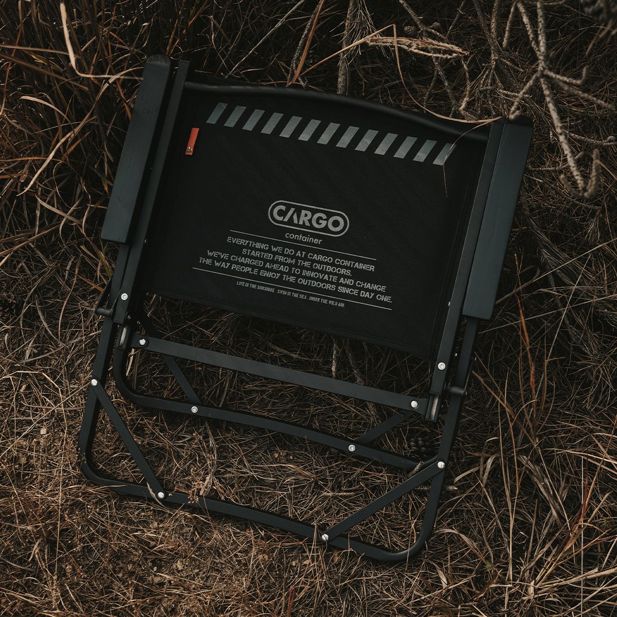카고 컨테이너(CARGO CONTAINER) 코지 폴딩체어 M 2ea (블랙)