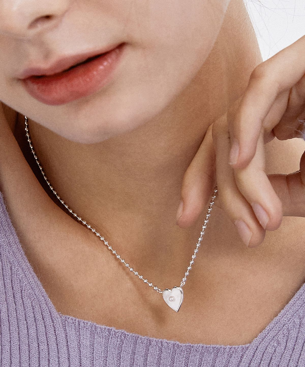 타티아나(TATIANA) (SILVER925) Mother of pearl Heart Necklace NZ2037
