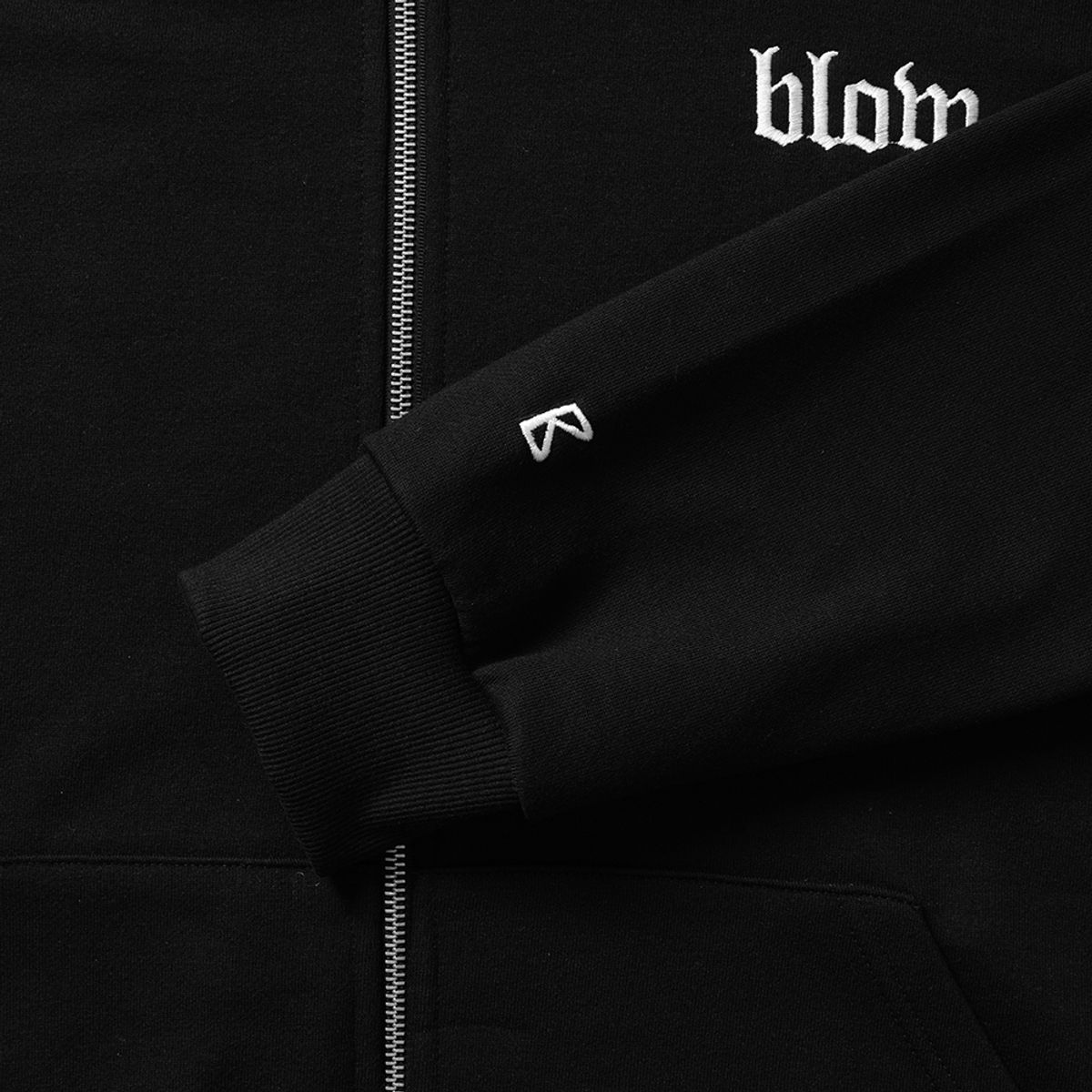 블로우(BLOW) 2WAY LETTERING LOGO HOOD ZIP-UP
