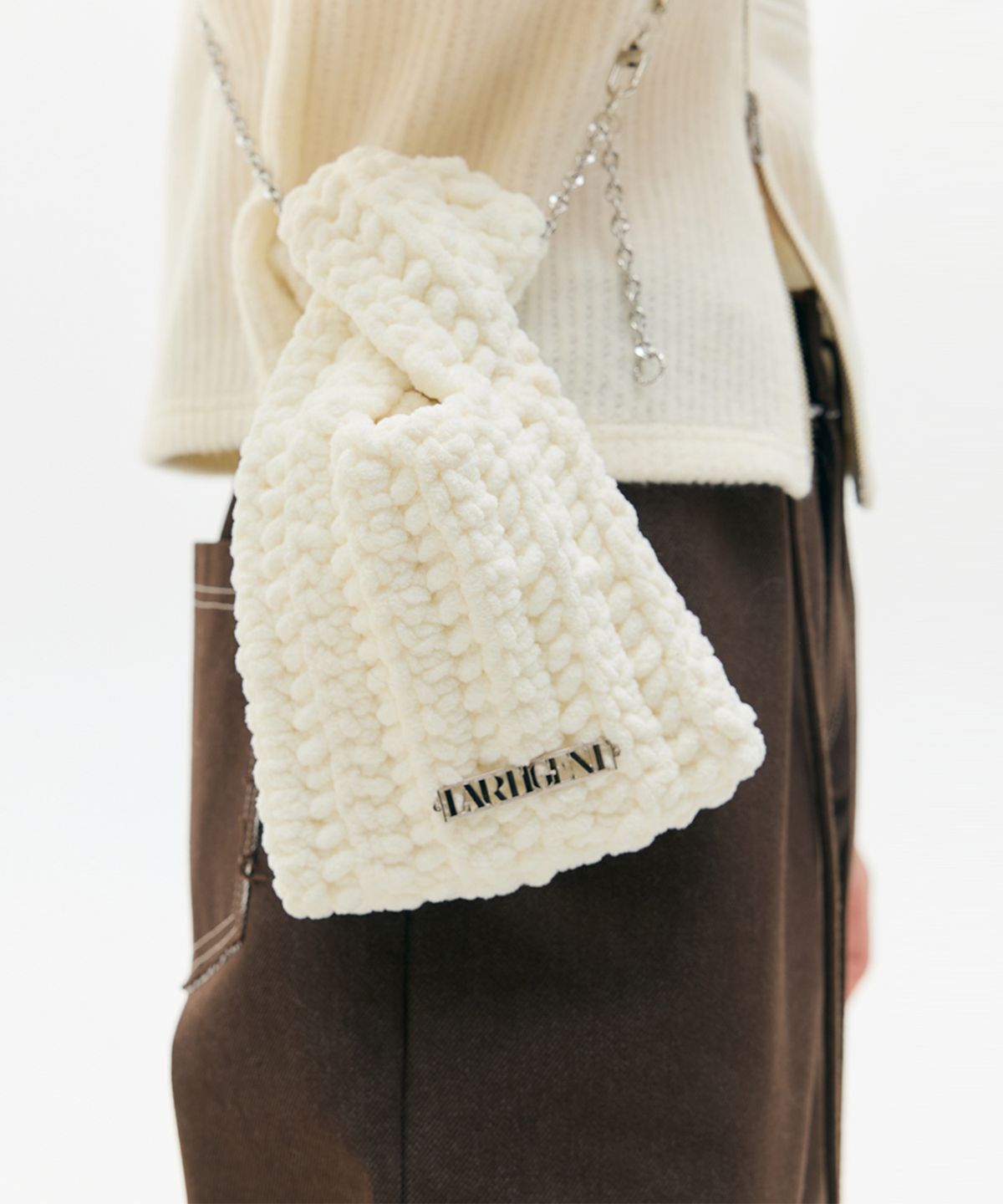 라티젠(LARTIGENT) LX CHAIN FLUFFY BAG(WHITE)