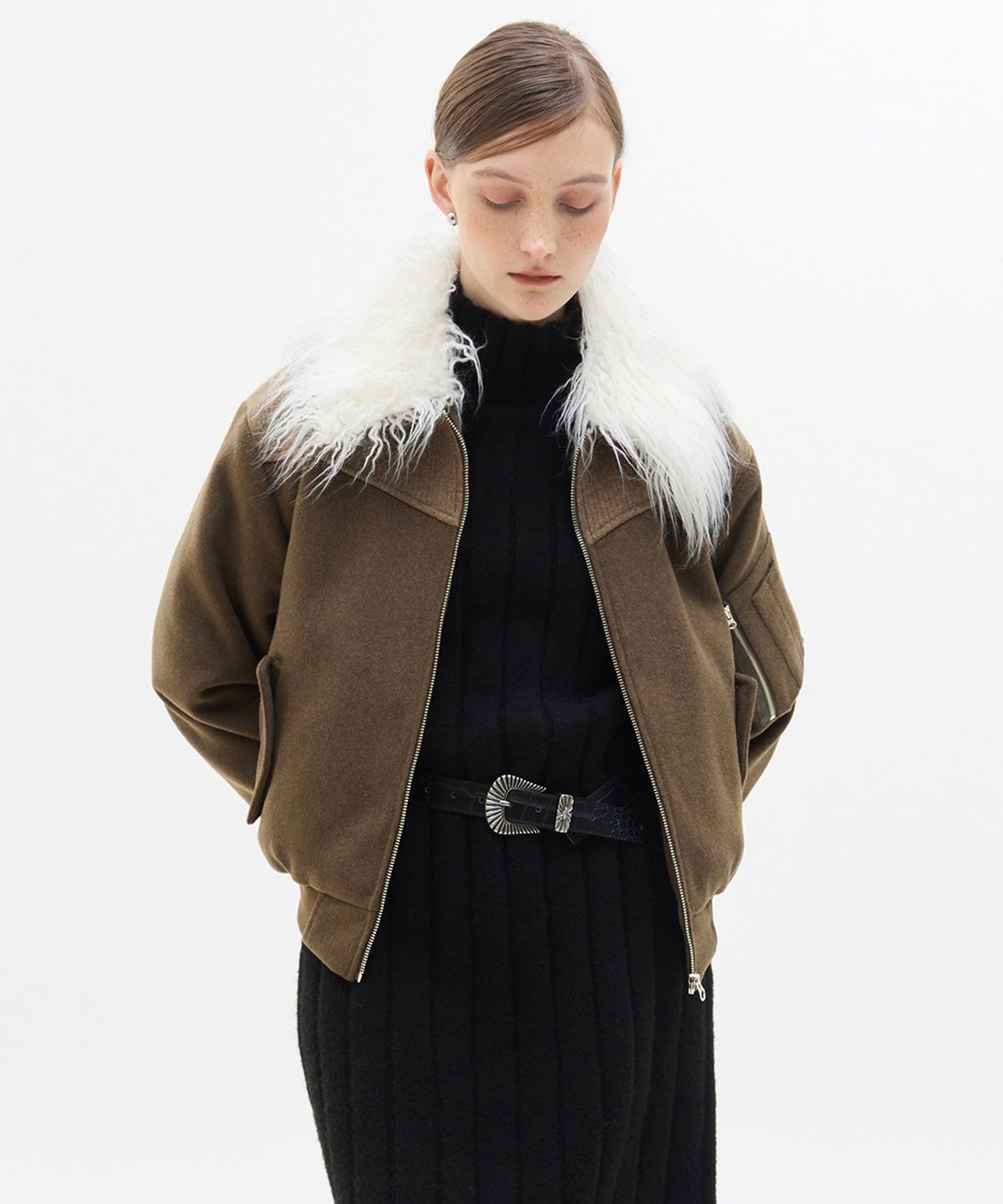 라티젠(LARTIGENT) LX FUR COLLAR JUMPER(KHAKI)