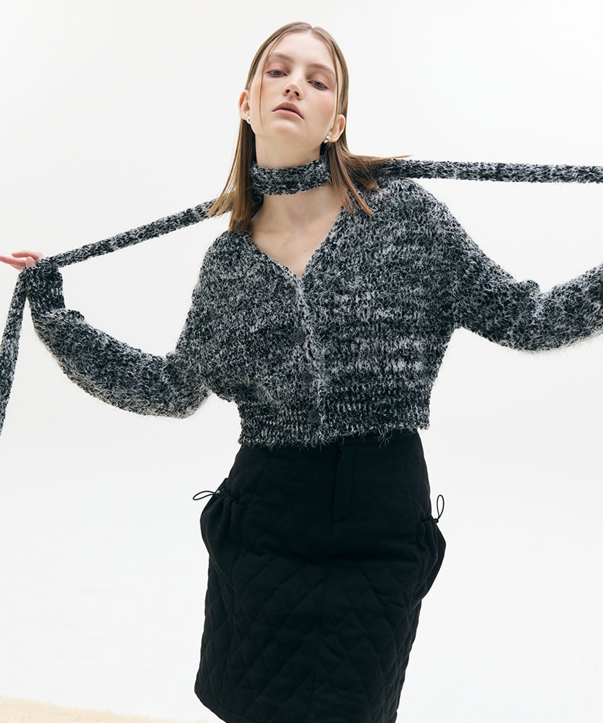 라티젠(LARTIGENT) LX POPCORN CARDIGAN SET(BLACK)
