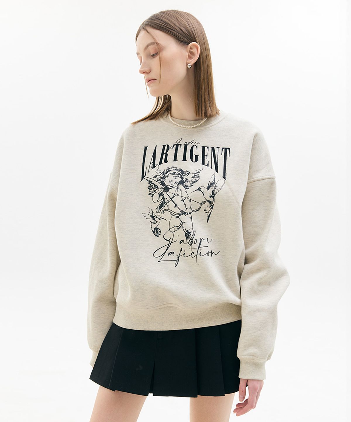 라티젠(LARTIGENT) LX CUPID NAPPING SWEATSHIRT(OATMEAL)